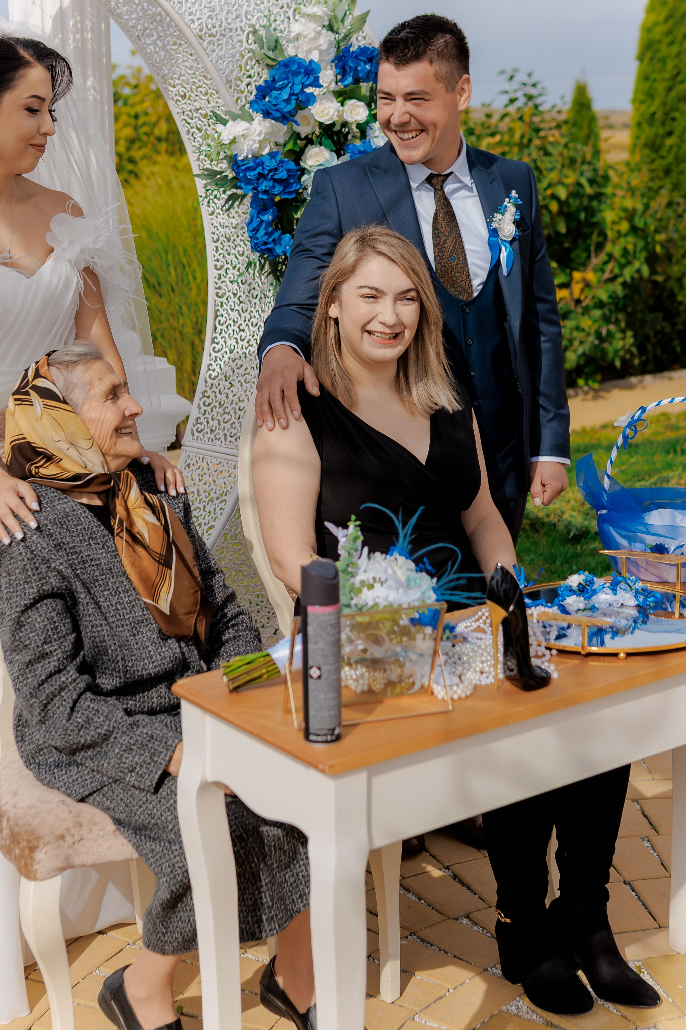 Loredana & Emilian – Ziua Nunții | Videografie - fotografie Botez Suceava, Iași, Botoșani. Servicii foto-video profesionale, pentru momente de neuitat