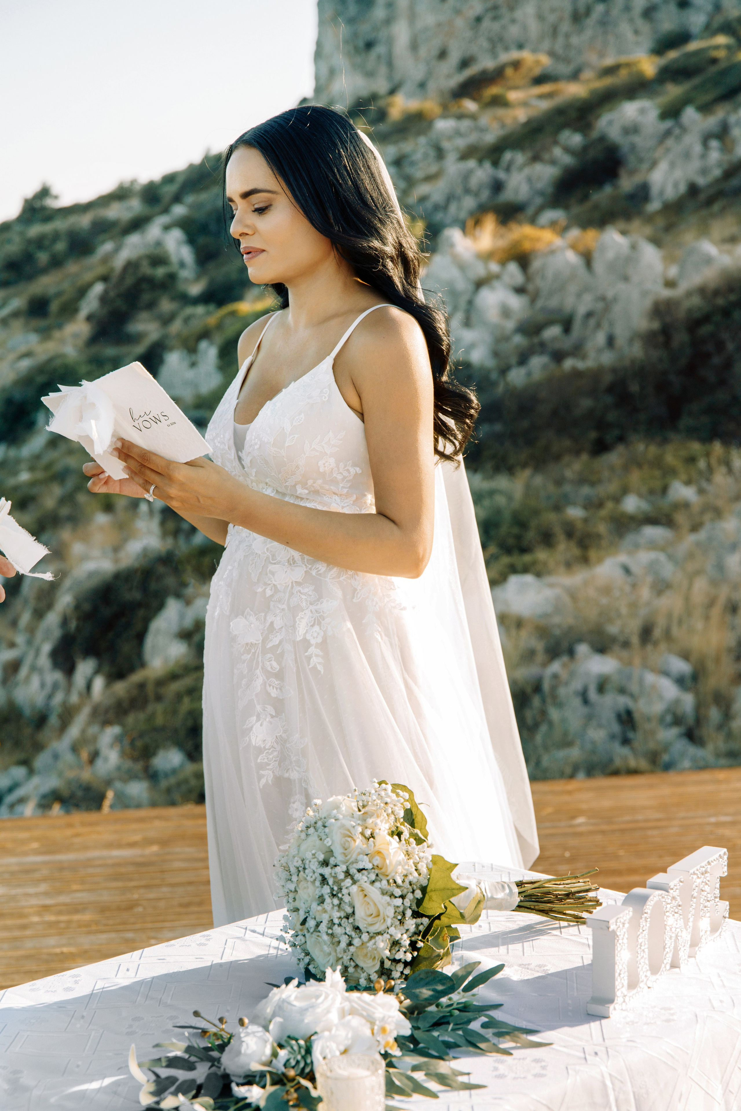 Vow Renewal Ceremony. Portrait- und Hochzeitsfotografin Irene Art Photo mit Sitz auf der griechischen Insel Rhodos