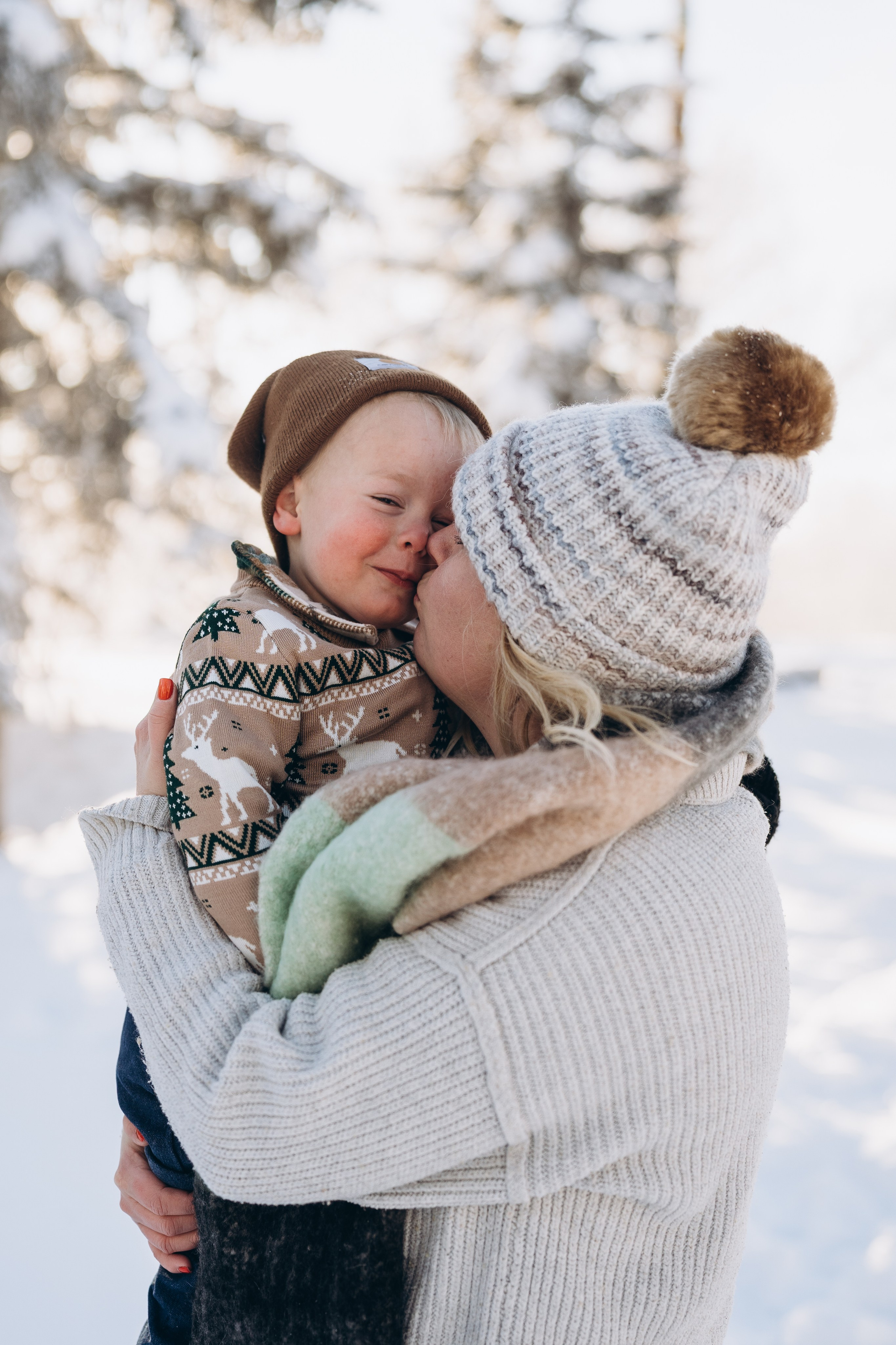 Katie & fam. Calgary Wedding & Lifestyle Photographer — Yevhen Polishchuk