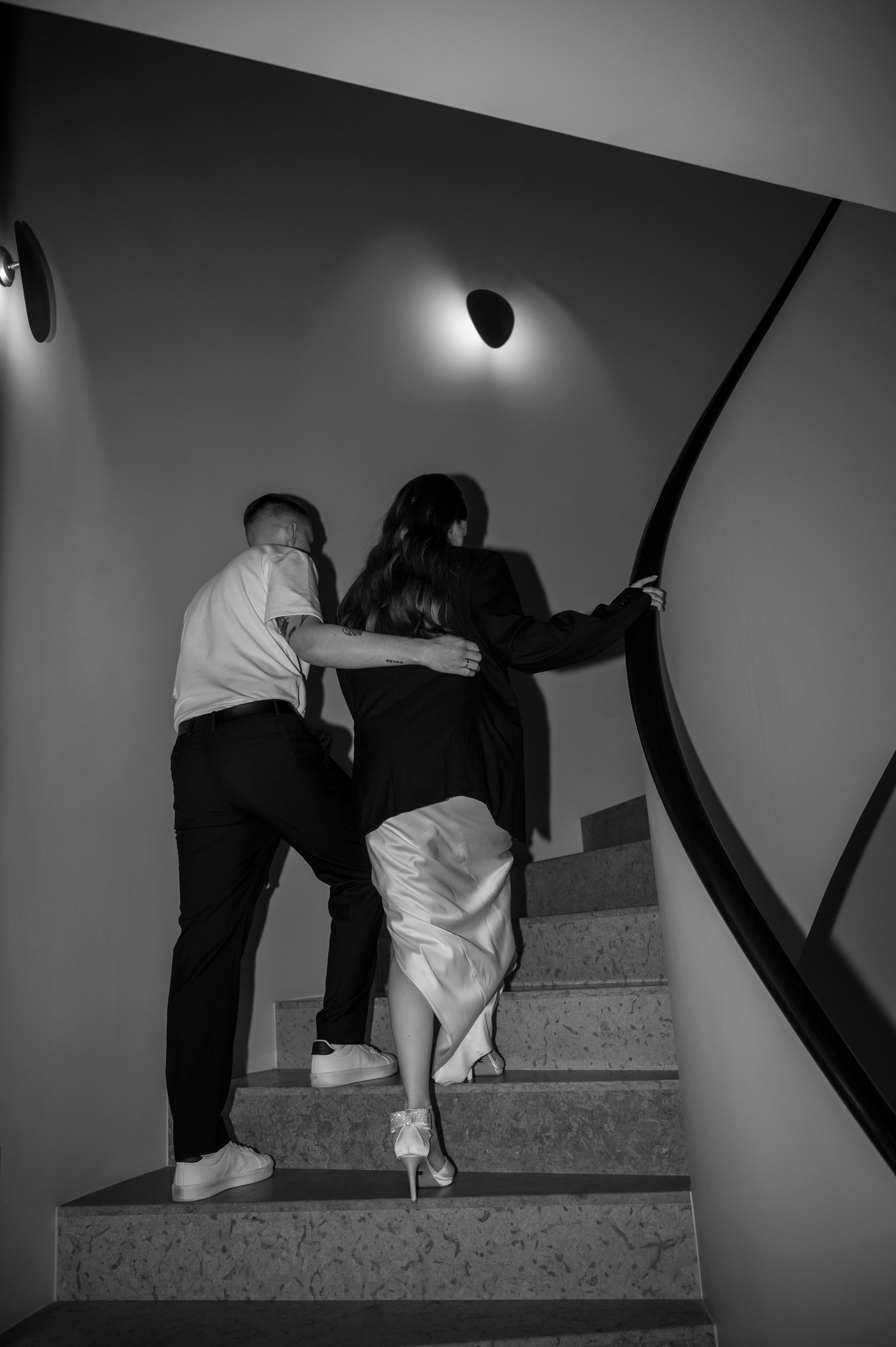 At the Old Hotel. Photographer Tallinn — Wedding | Family | Love Story