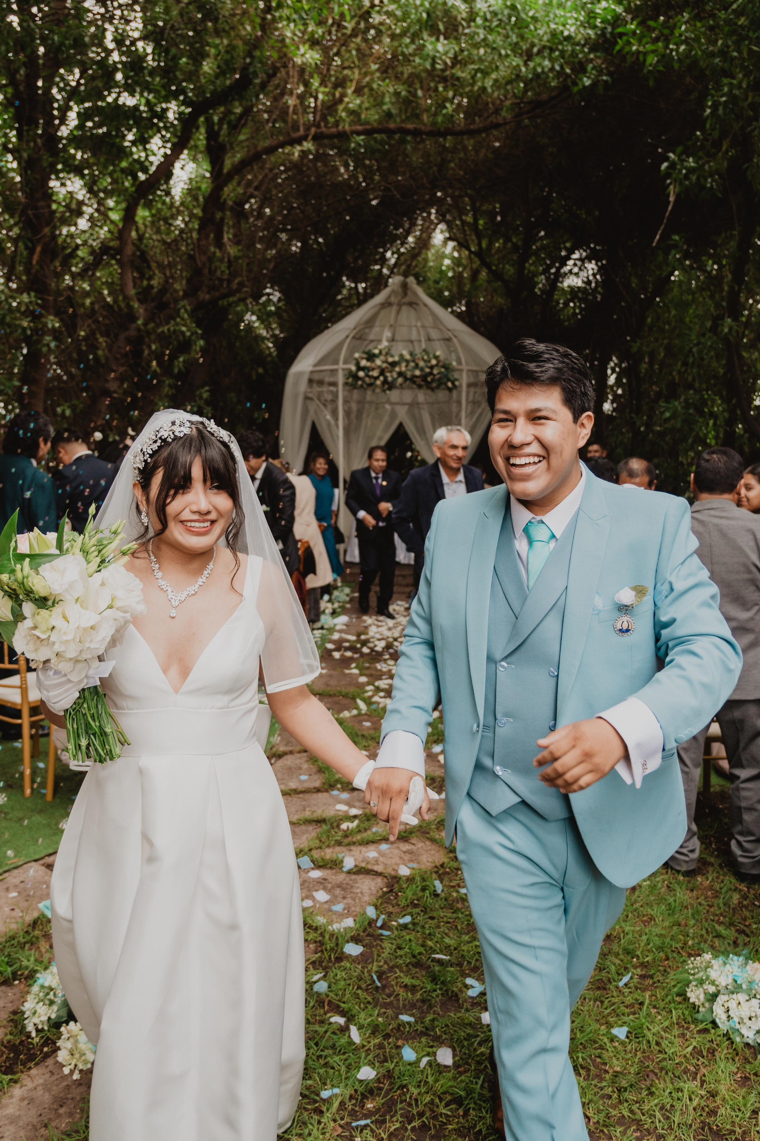 STEISY + EMMANUEL | BODA RELIGIOSA. Studio KVTA | Fotografía y Video de Bodas en Arequipa