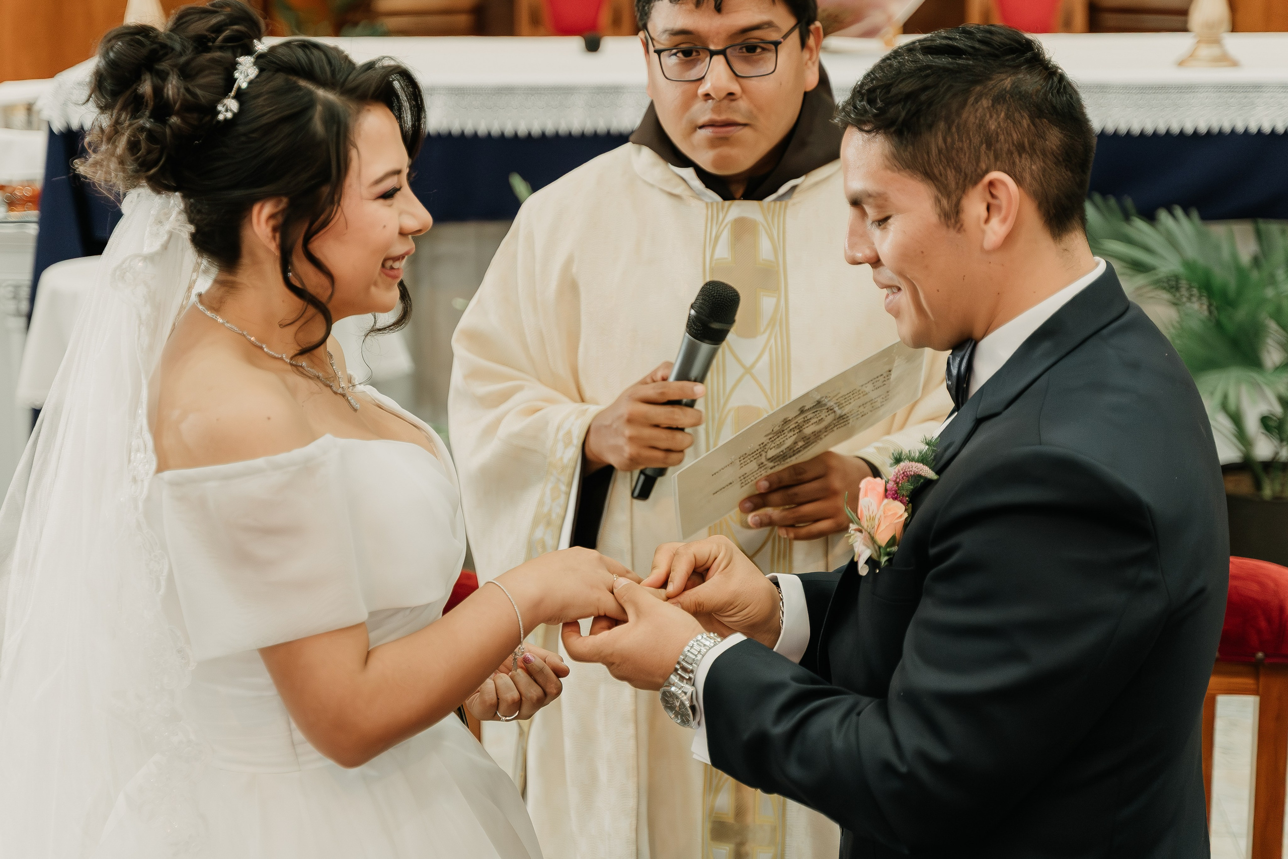 ALEJANDRA + RODRIGO BODA RELIGIOSA. Studio KVTA | Fotografía y Video de Bodas en Arequipa