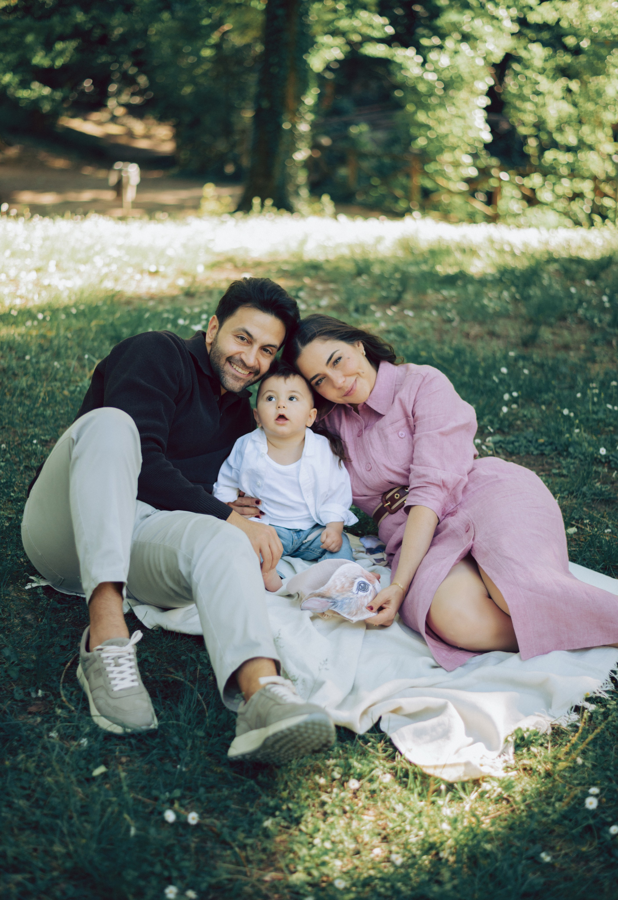 Nassib Maryam & Alexander in Milan. AnaMilanoFoto | Couple & Wedding Photographer in Milan