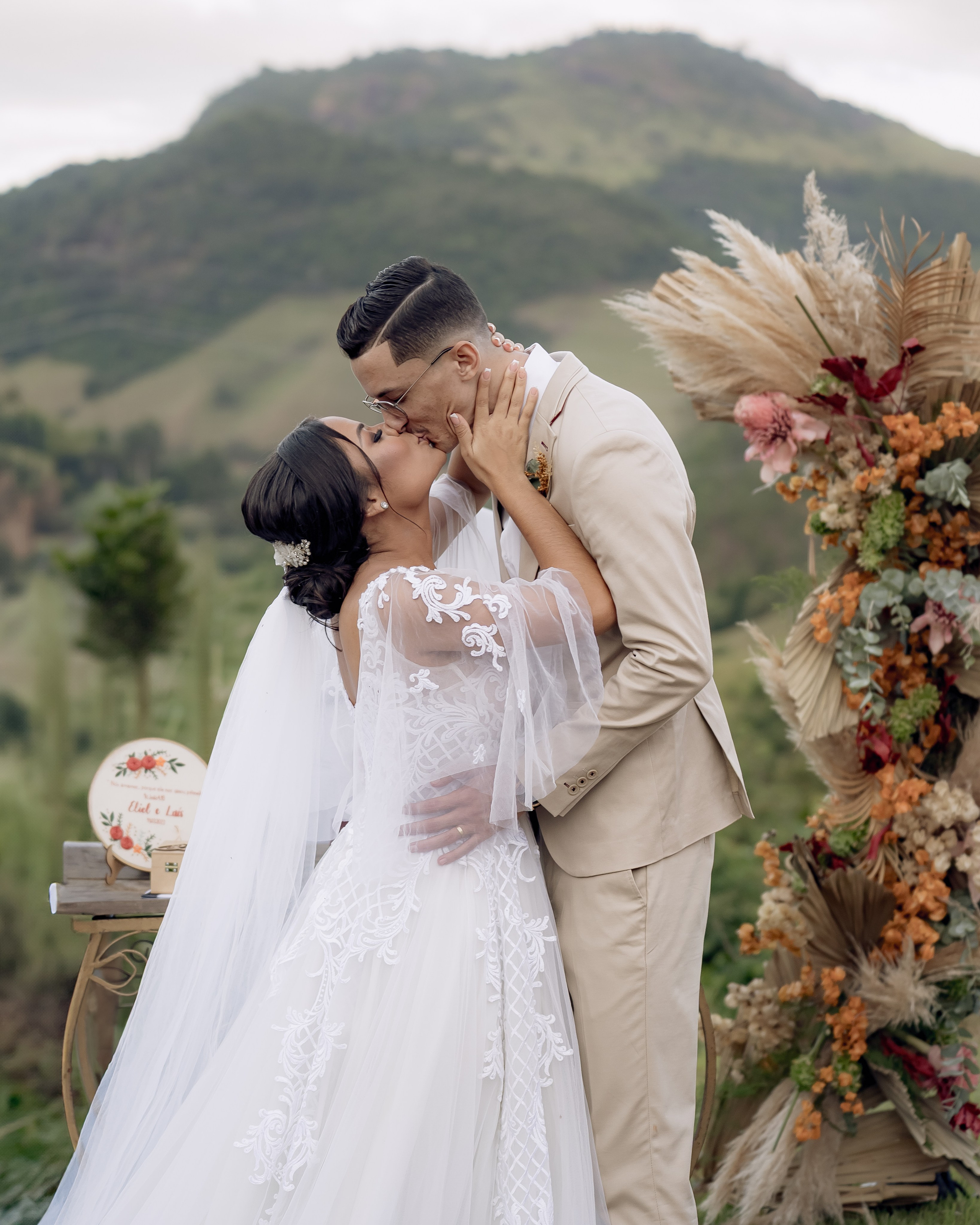 Laís & Eliel | Chácara Nossa Fulô. Lembrar não é só ver. É sentir de novo