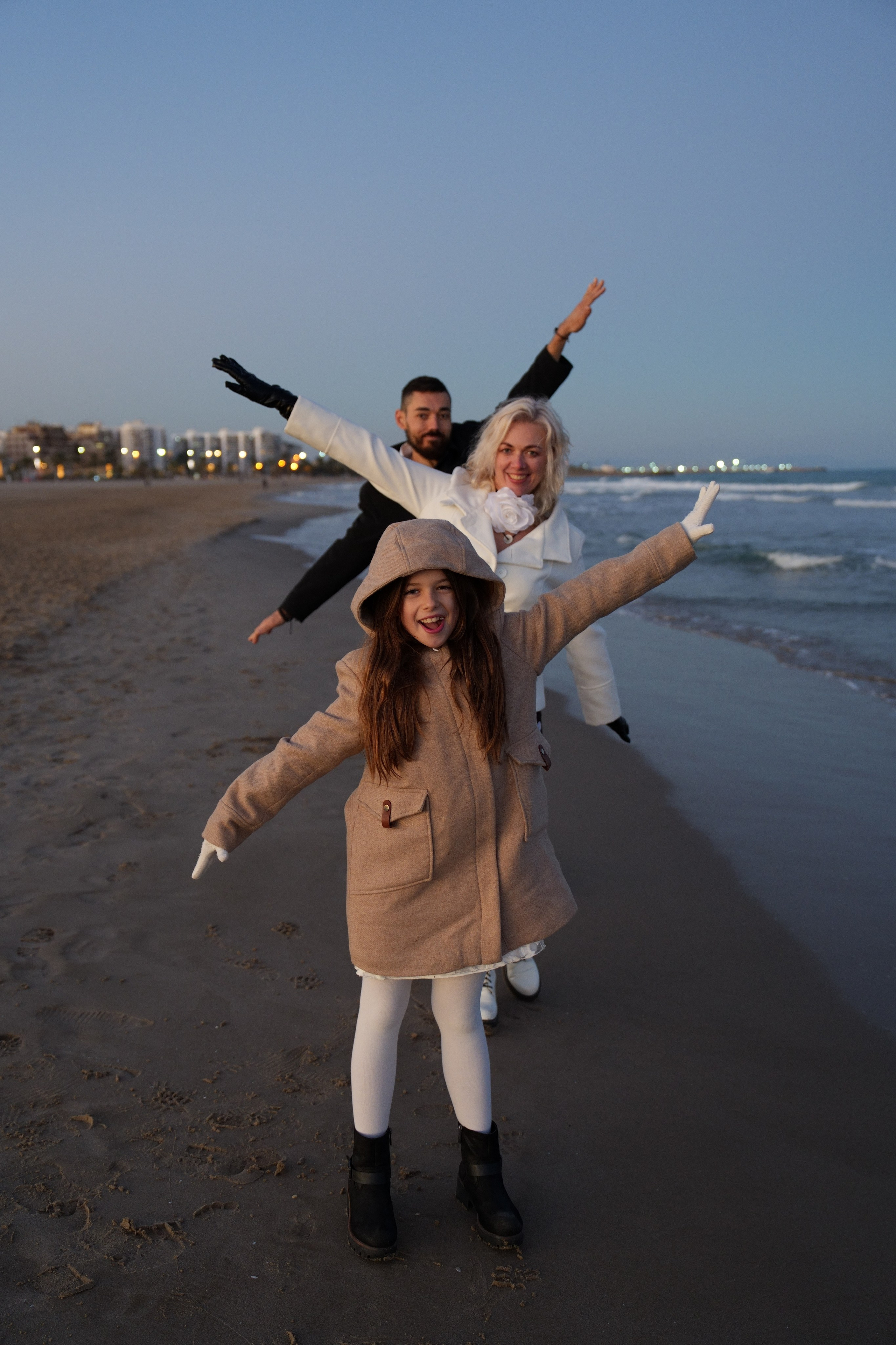 OLENA Y VASY. Fotógrafa Olena Petryk. Realizo sesiones de fotos en Puerto de Sagunto