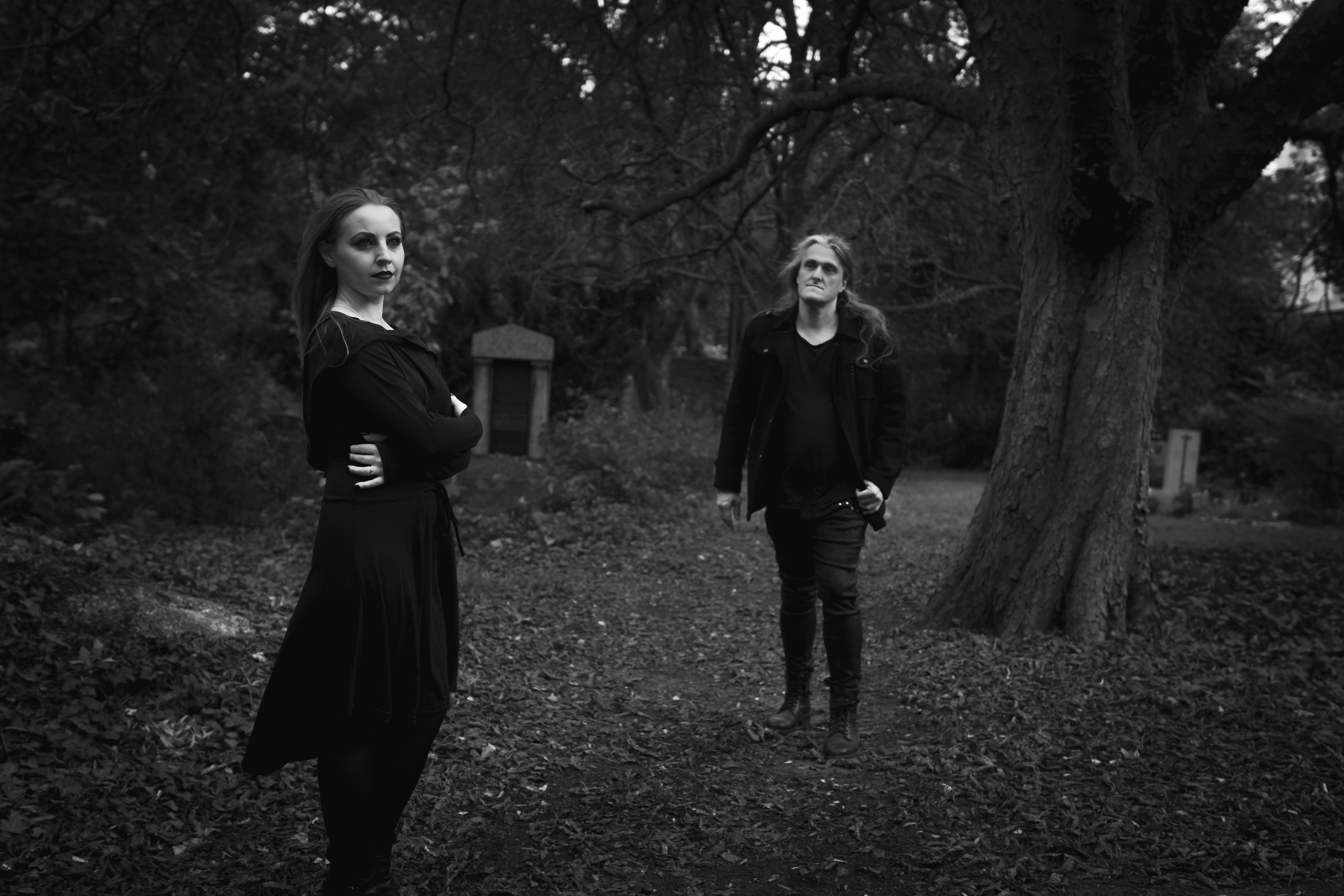 Maria and Eric. Главное меню