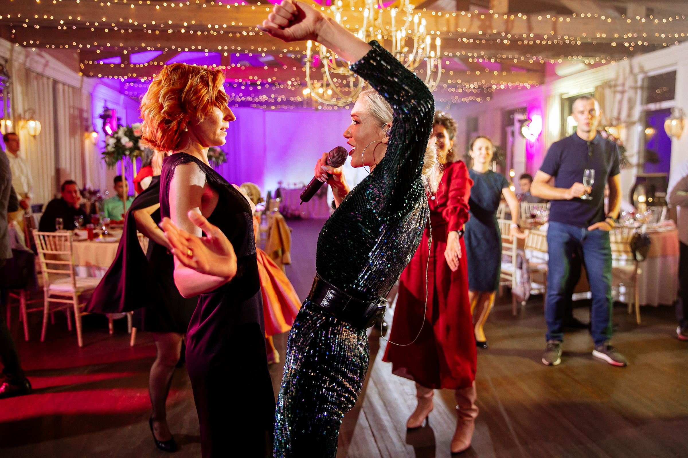 Dance floor partying, by Tanya Bodgan, Cornwall wedding photography.
