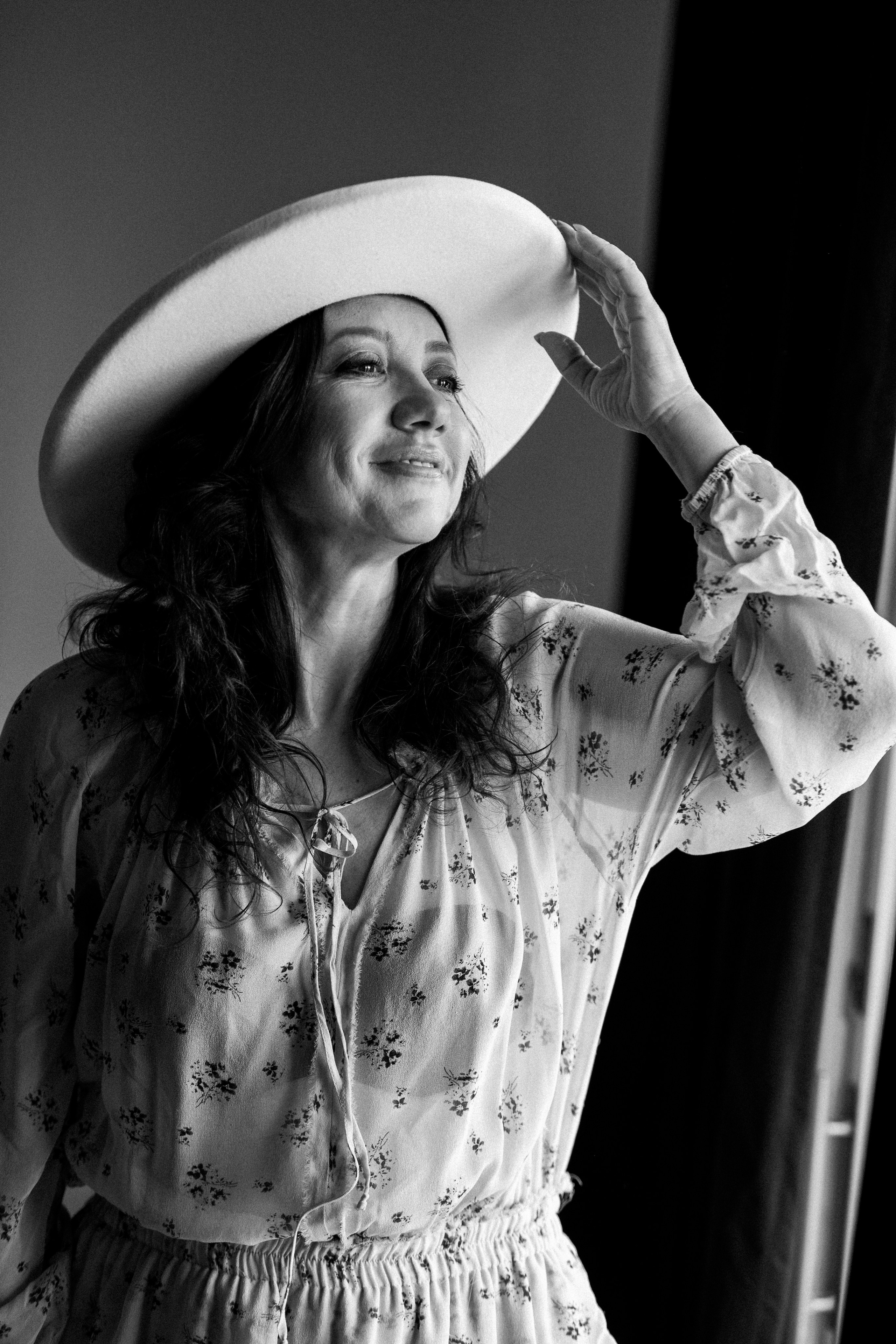 K. Rawnoir- Portrait photography by Daria Paliy.Timeless black&white portraits of women in NYC area