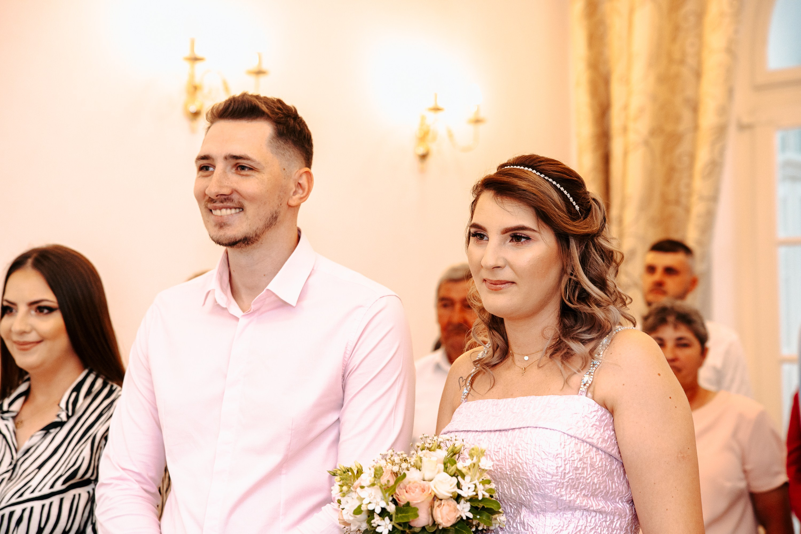 Alex & Flori Cununie Civilă. Fotograf de evenimente, nunta, botez, portrete - FotoStudio