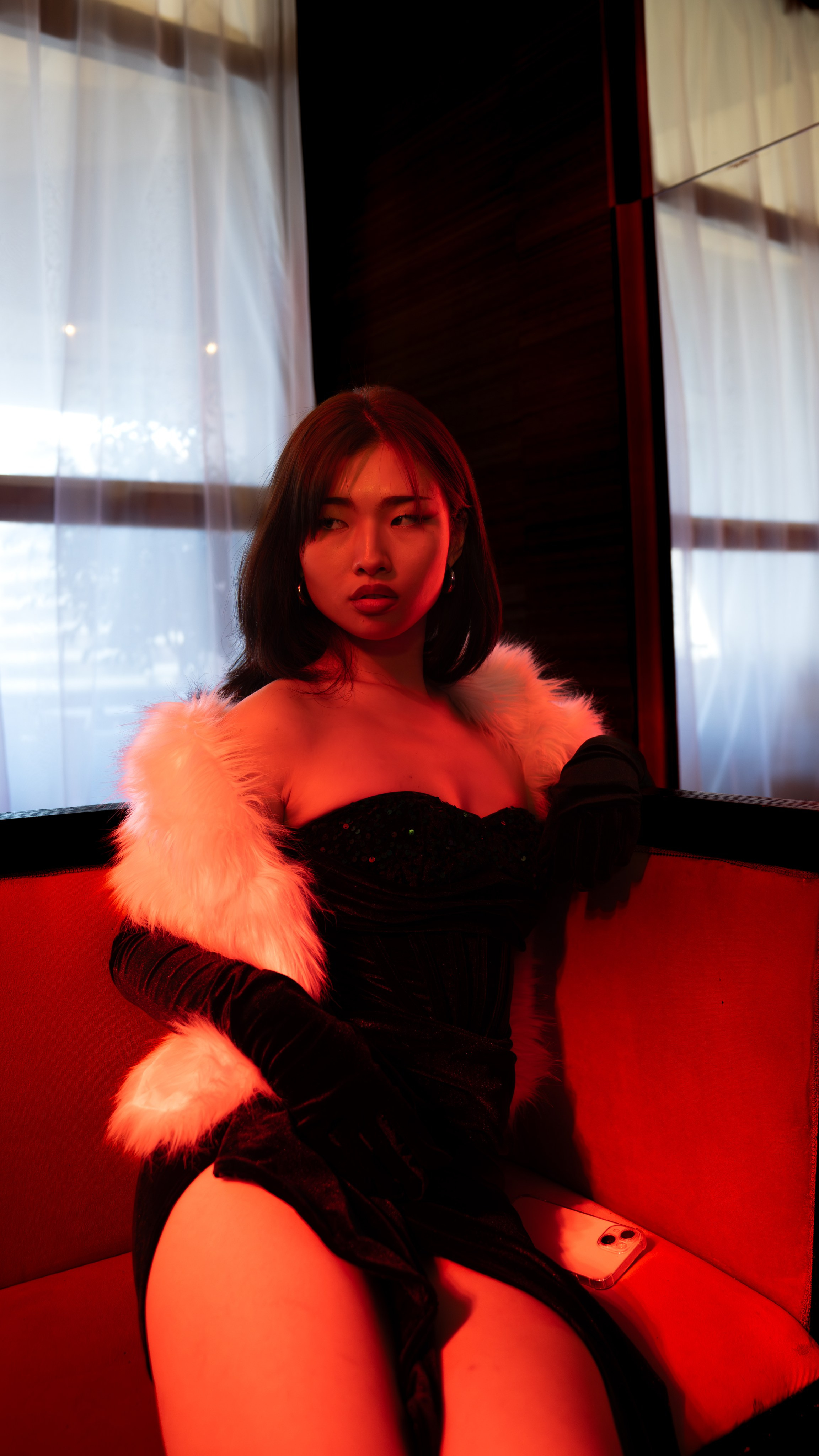 DUBAI JERE KLEIN & JAIRO VERA. DEYA BELTRAN Maquilladora, fotógrafa y vídeos