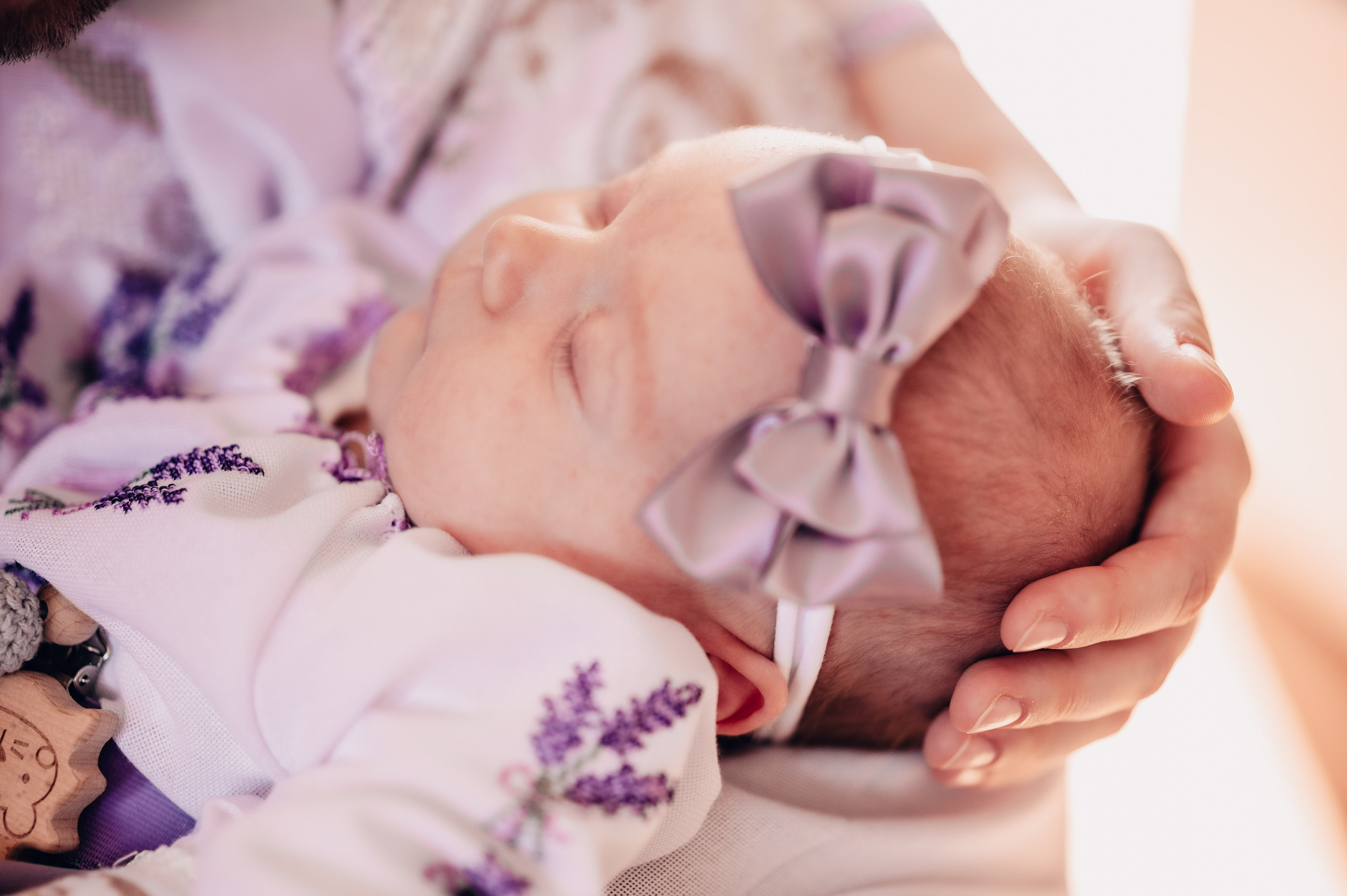 **Taufe von Isabella - Eine Sanfte Erinnerung für die Familie**. Authentische, emotionale, zeitlose Hochzeitsfotografie aus Albstadt