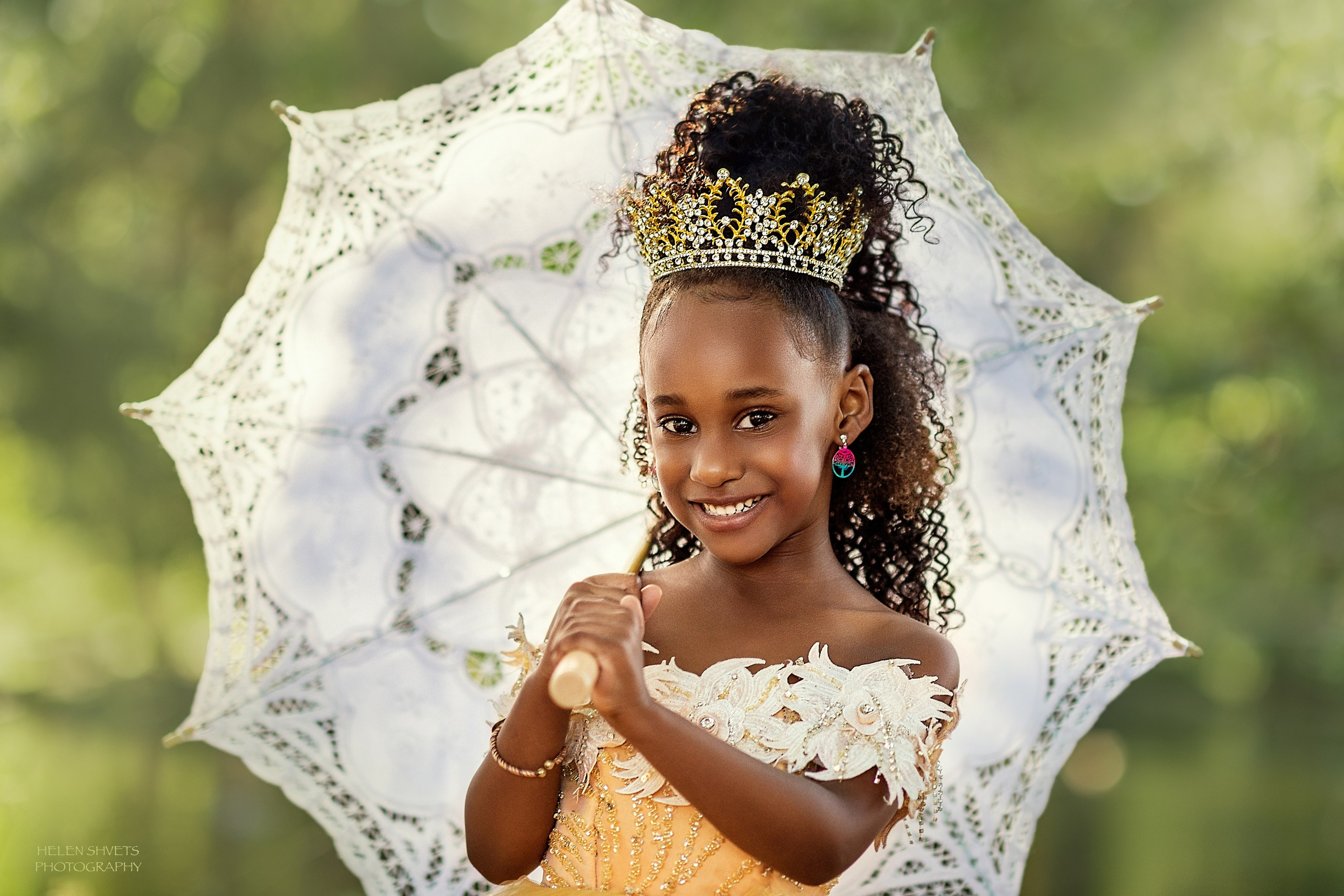 Fatou, BD celebration. Wedding & portrait photography in the Seattle Area. Helen Michelle photographer
