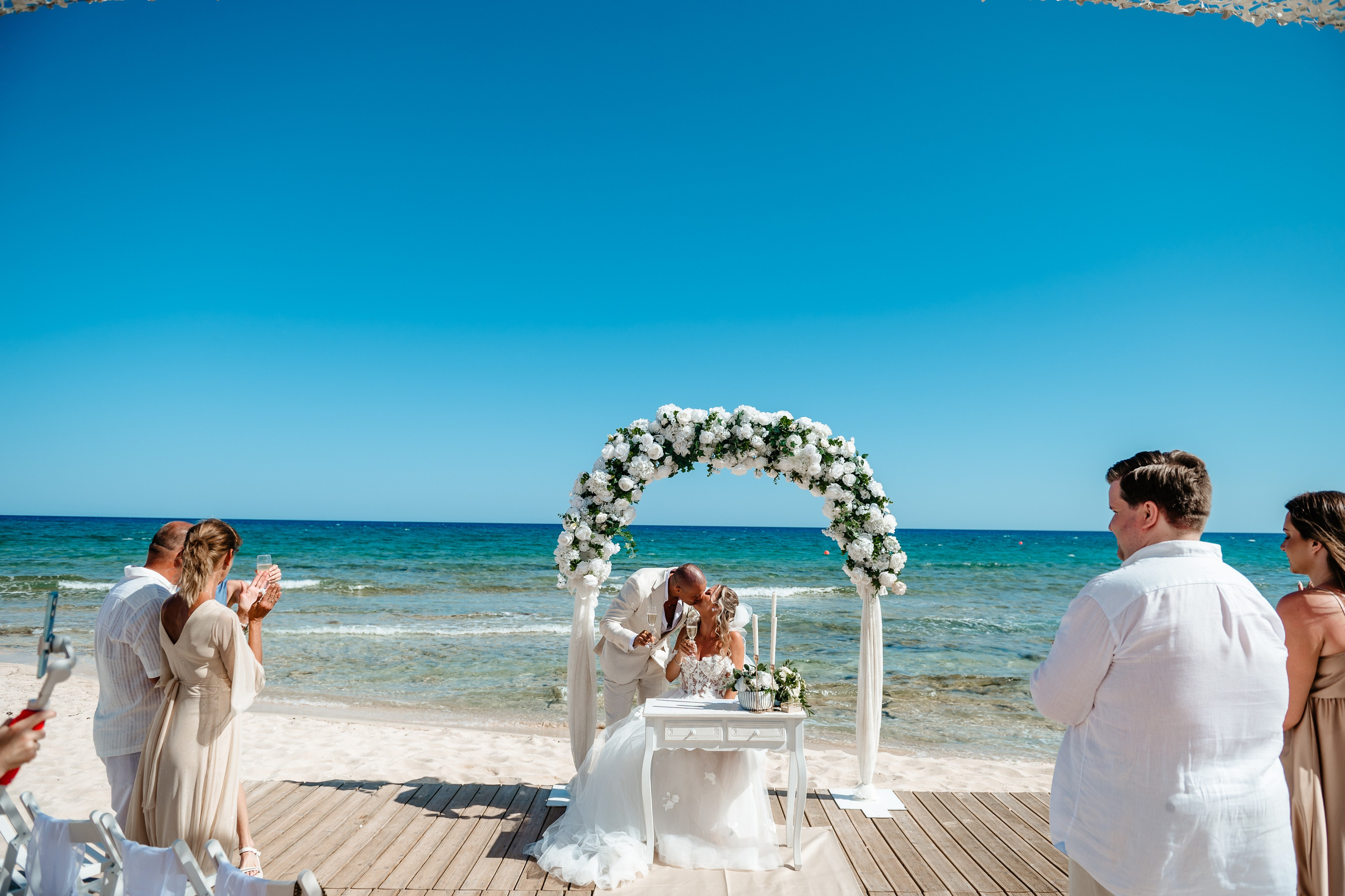 Sirens beach ceremony. AdrianOltean.wfolio.pro