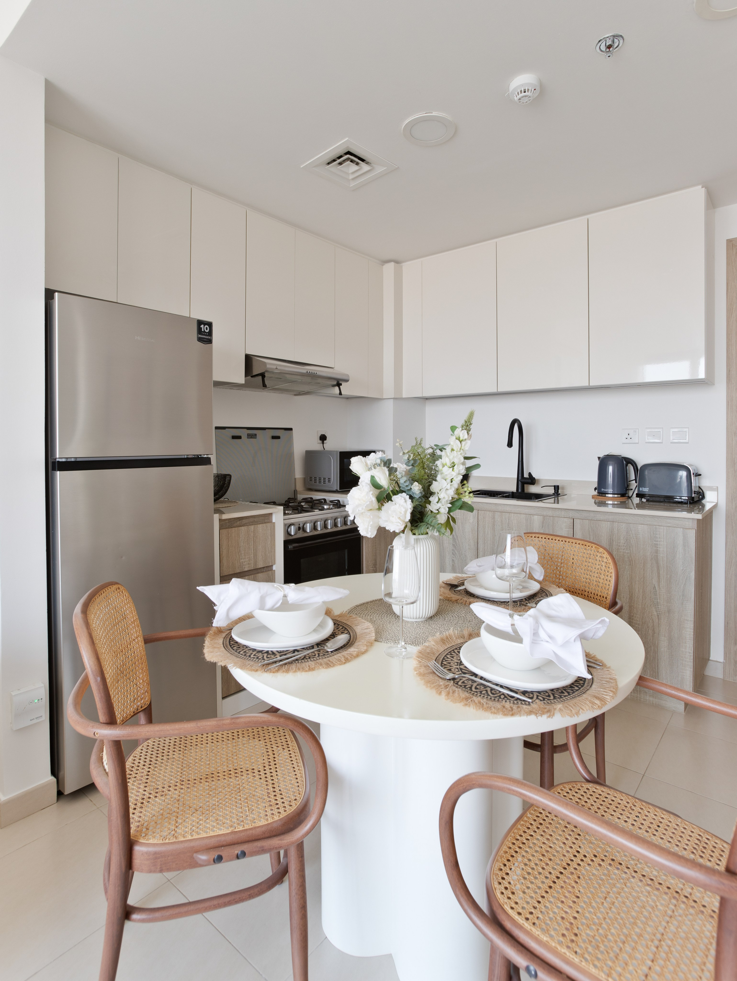 UNA Apartments. Samy Mar Boy │Portrait, Automotive and Real Estate Photographer