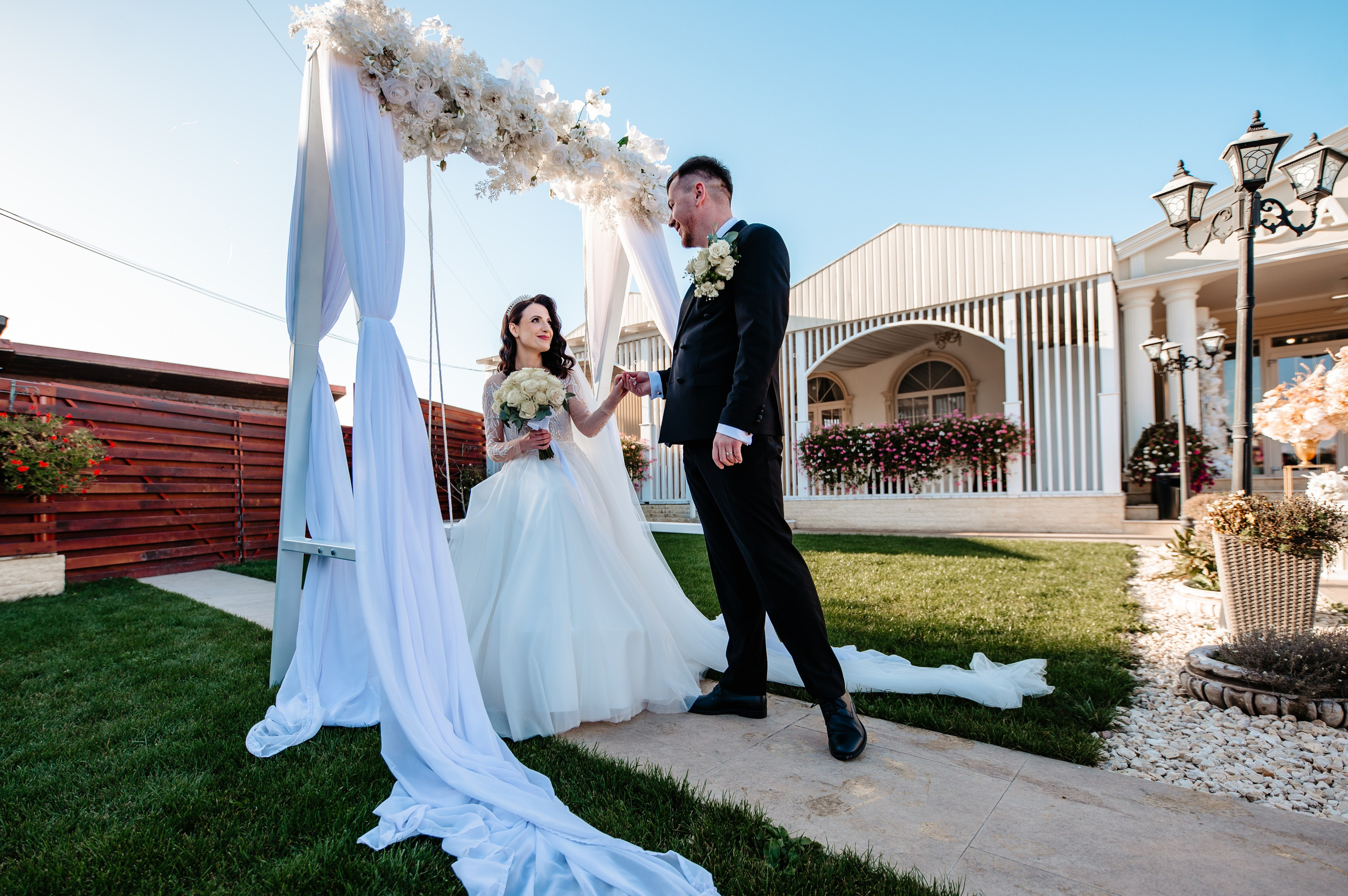 Claudia & Catalin. Mariusclaudiucojocaru.wfolio.pro