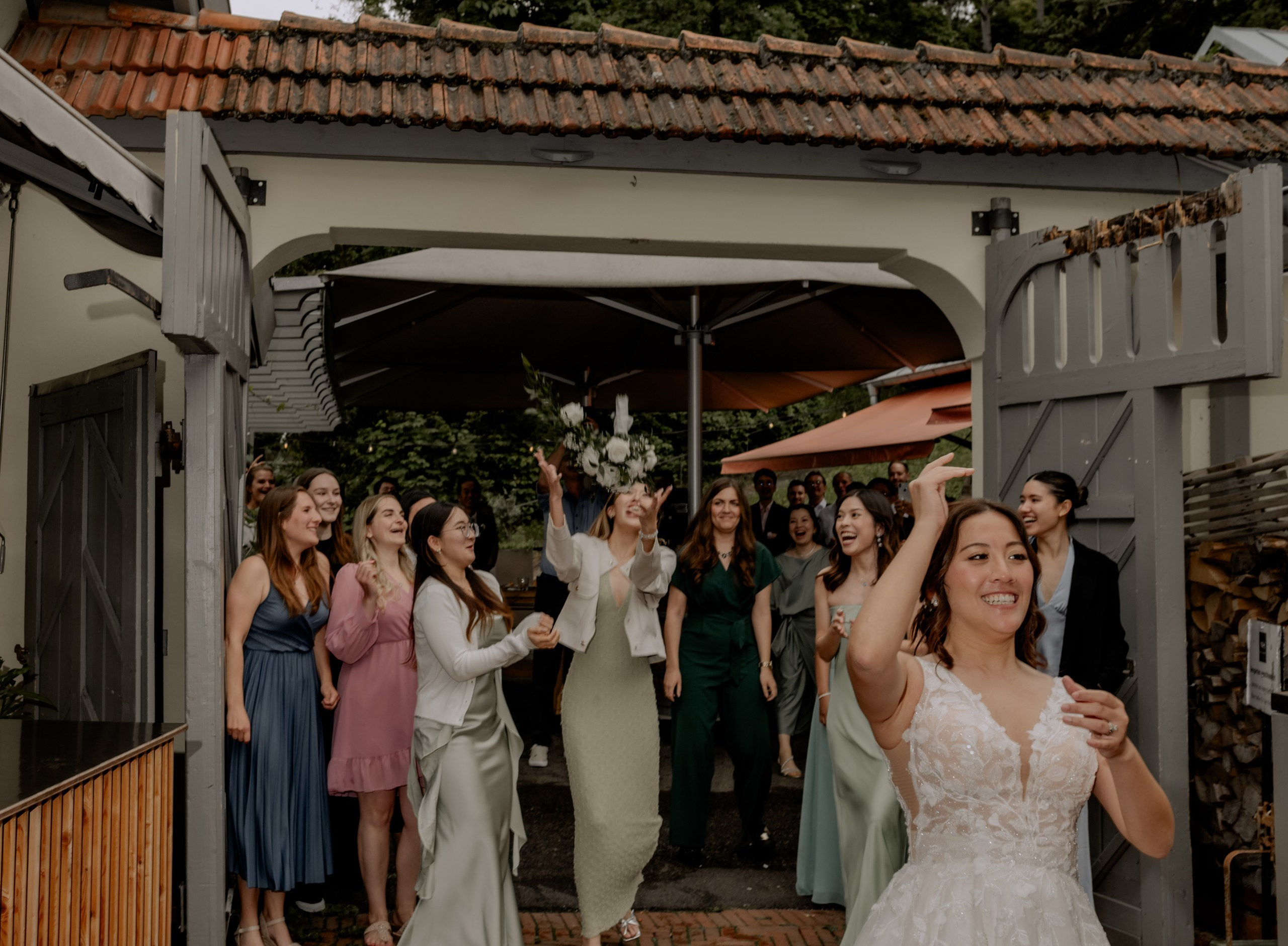 Chom & Kevin | Romantische Hochzeitsbilder in Würzburg – Hochzeitsfotografin Anna Saribekyan. Hochzeitsfotograf Würzburg | Anna Saribekyan