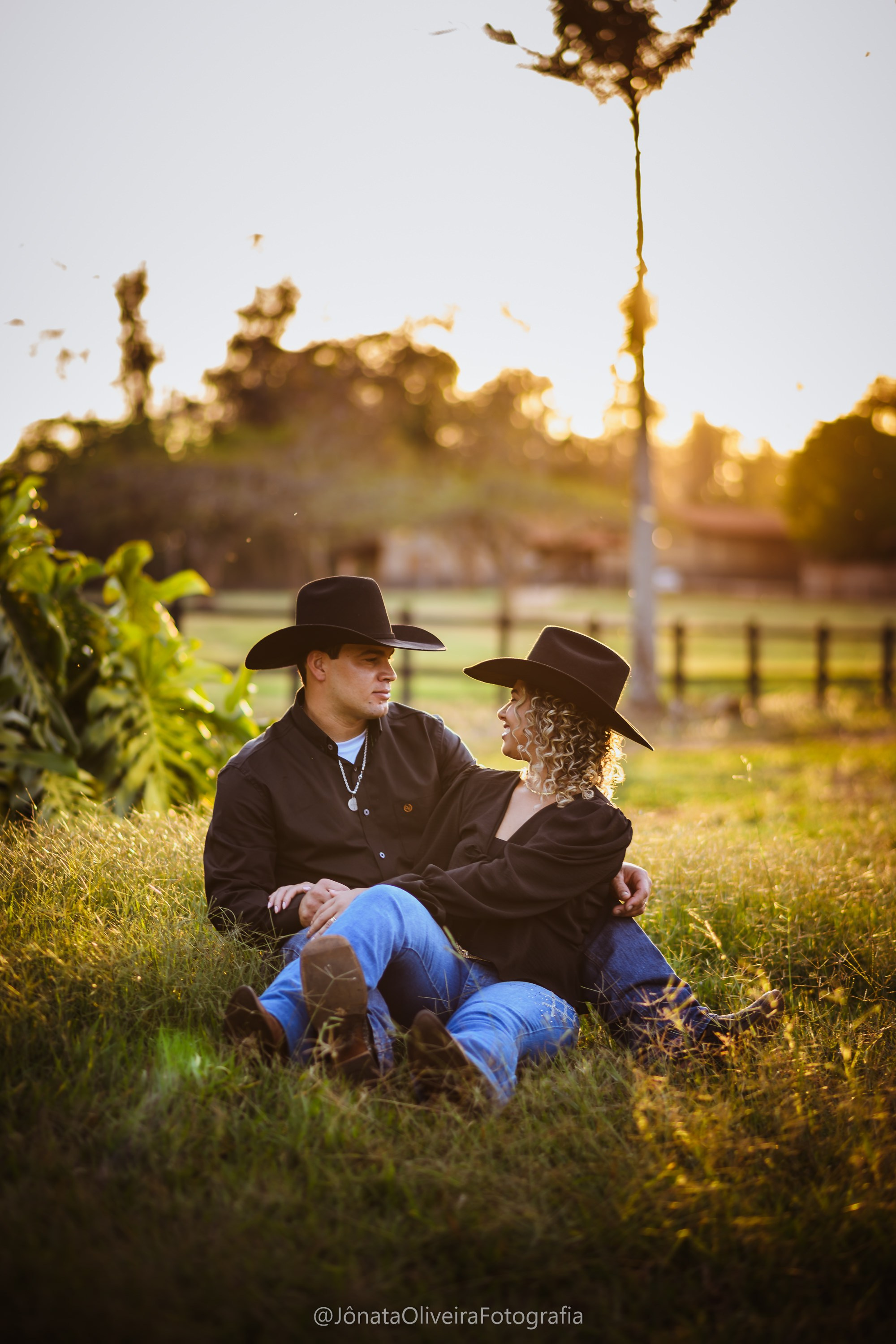 Pre Wedding Luérica e Vinicius. Fotografia de casamentos e ensaios em avaré Jônata Oliveira