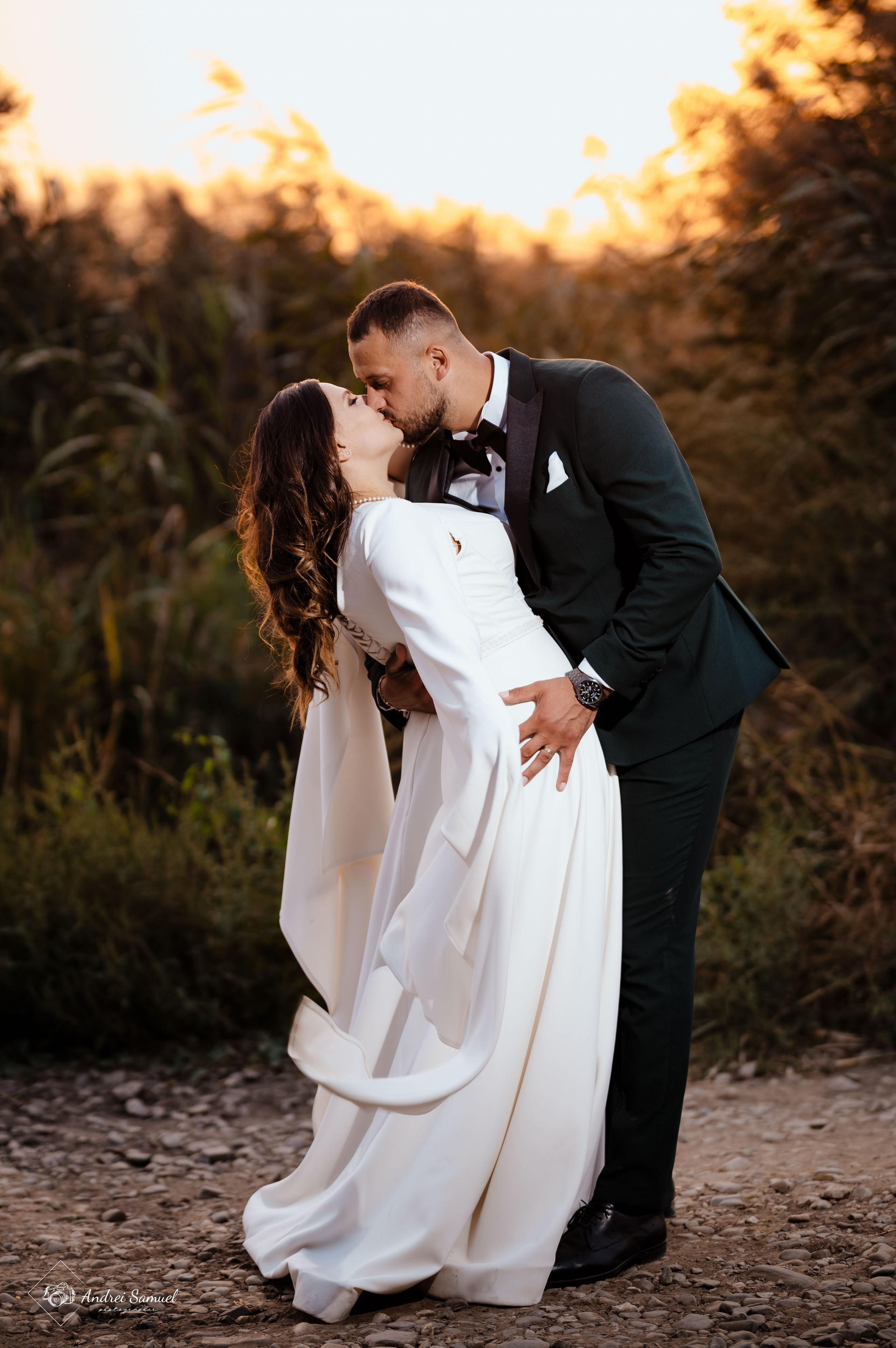 Oana & Romil. Andrei Samuel – Fotograf București | Evenimente, Studio, Imobiliare, Produs