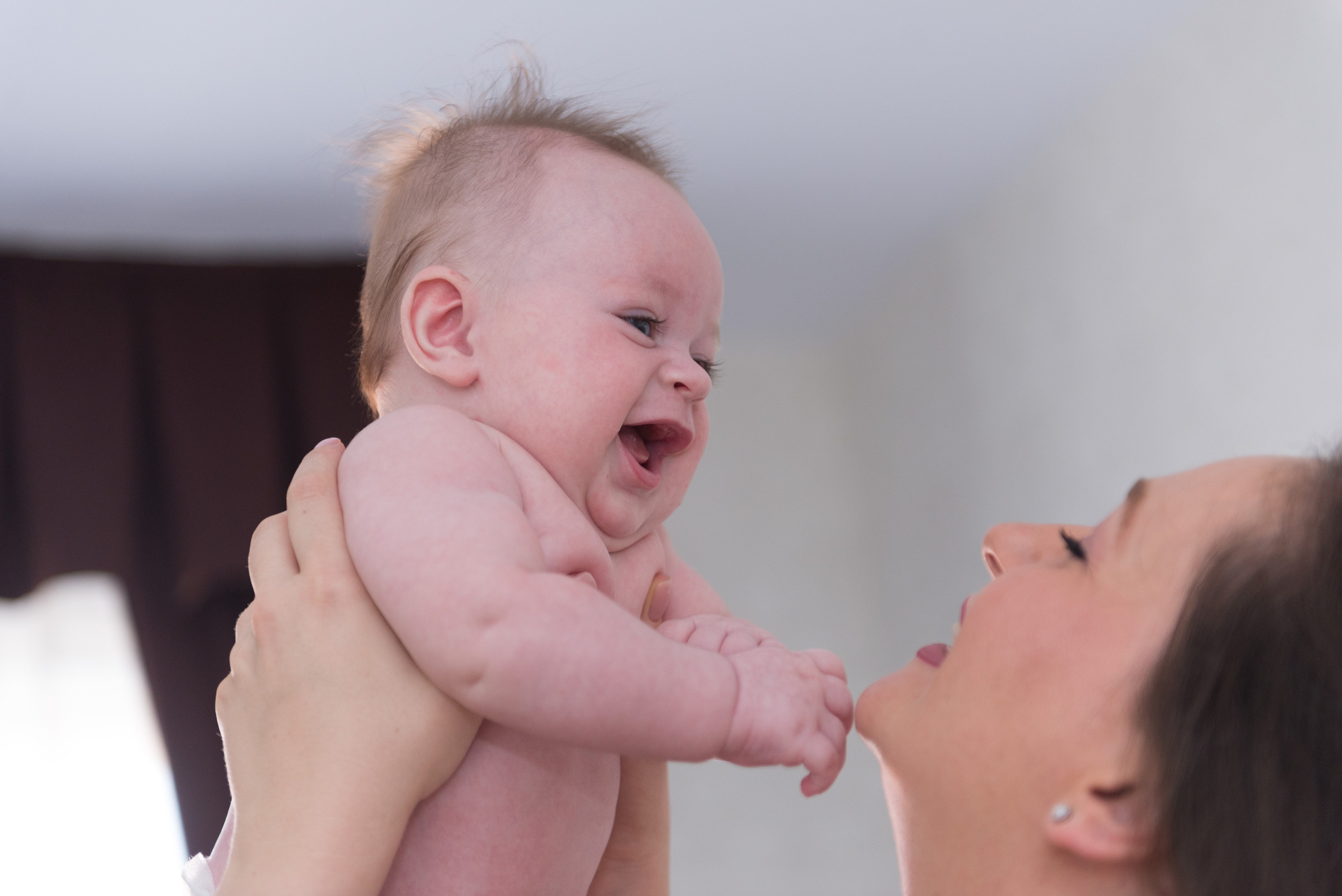Christening photographer, photo session at home, baby photos, professional baptism photographer Bucharest, family photo session, baby photo session, baptism photos at home, baby preparation photos, baby baptism, baptism customs, baptism photographer, baptism photo offer, professional photographer Bucharest, baptism.
