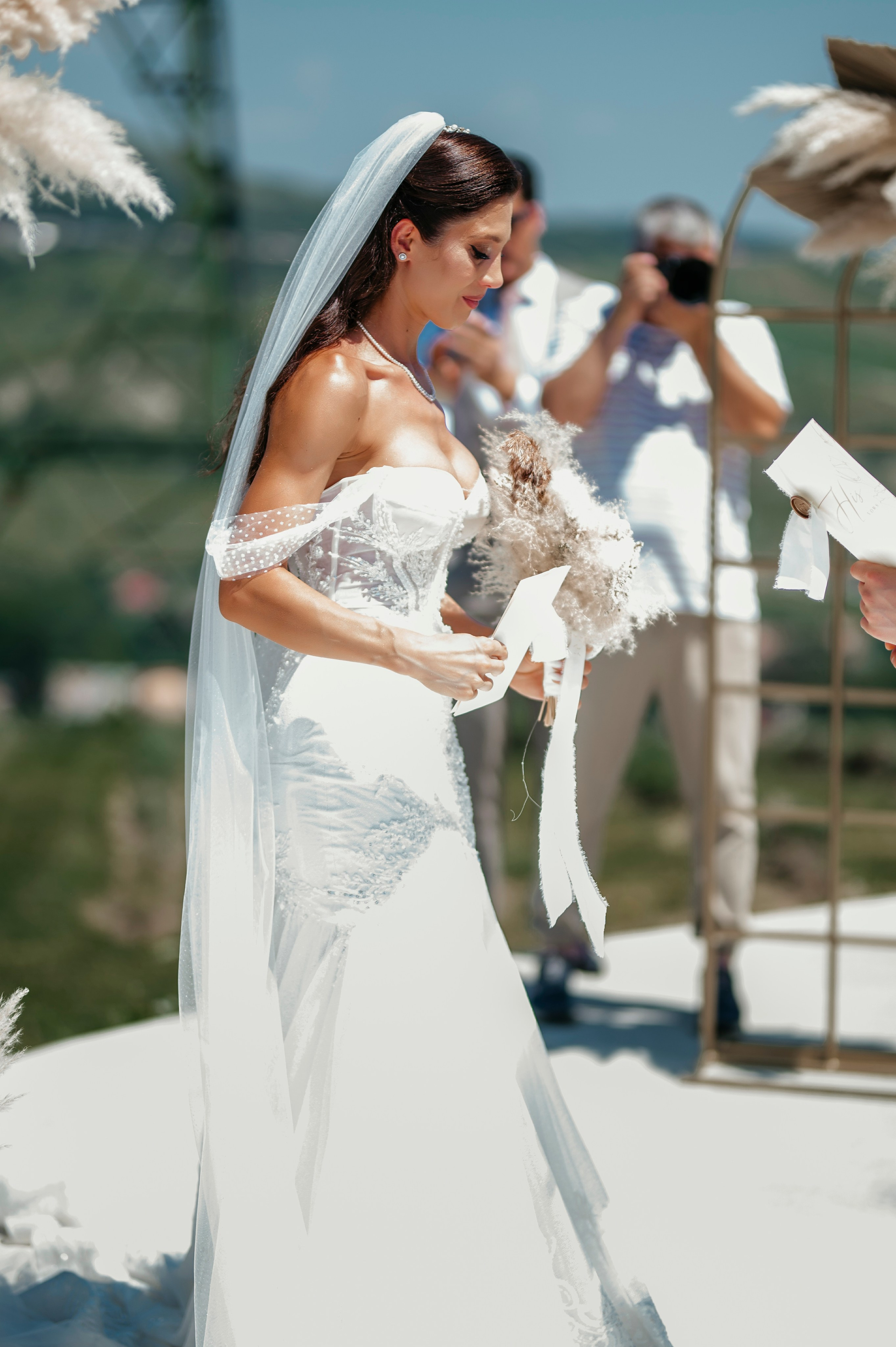 Larisa & Cosmin. Fotograf si Videograf | Nuntă-Botez