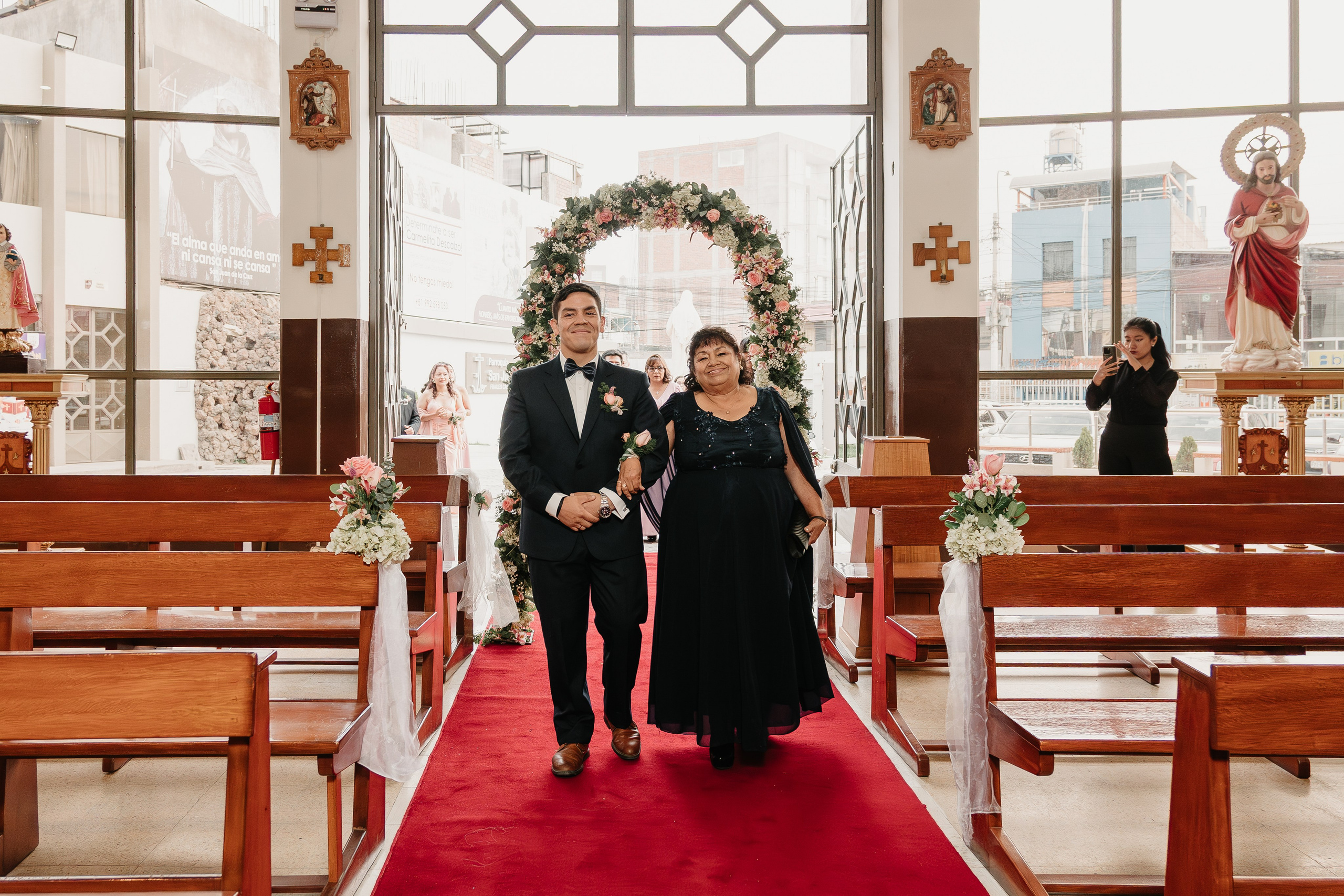 ALEJANDRA + RODRIGO BODA RELIGIOSA. Studio KVTA | Fotografía y Video de Bodas en Arequipa