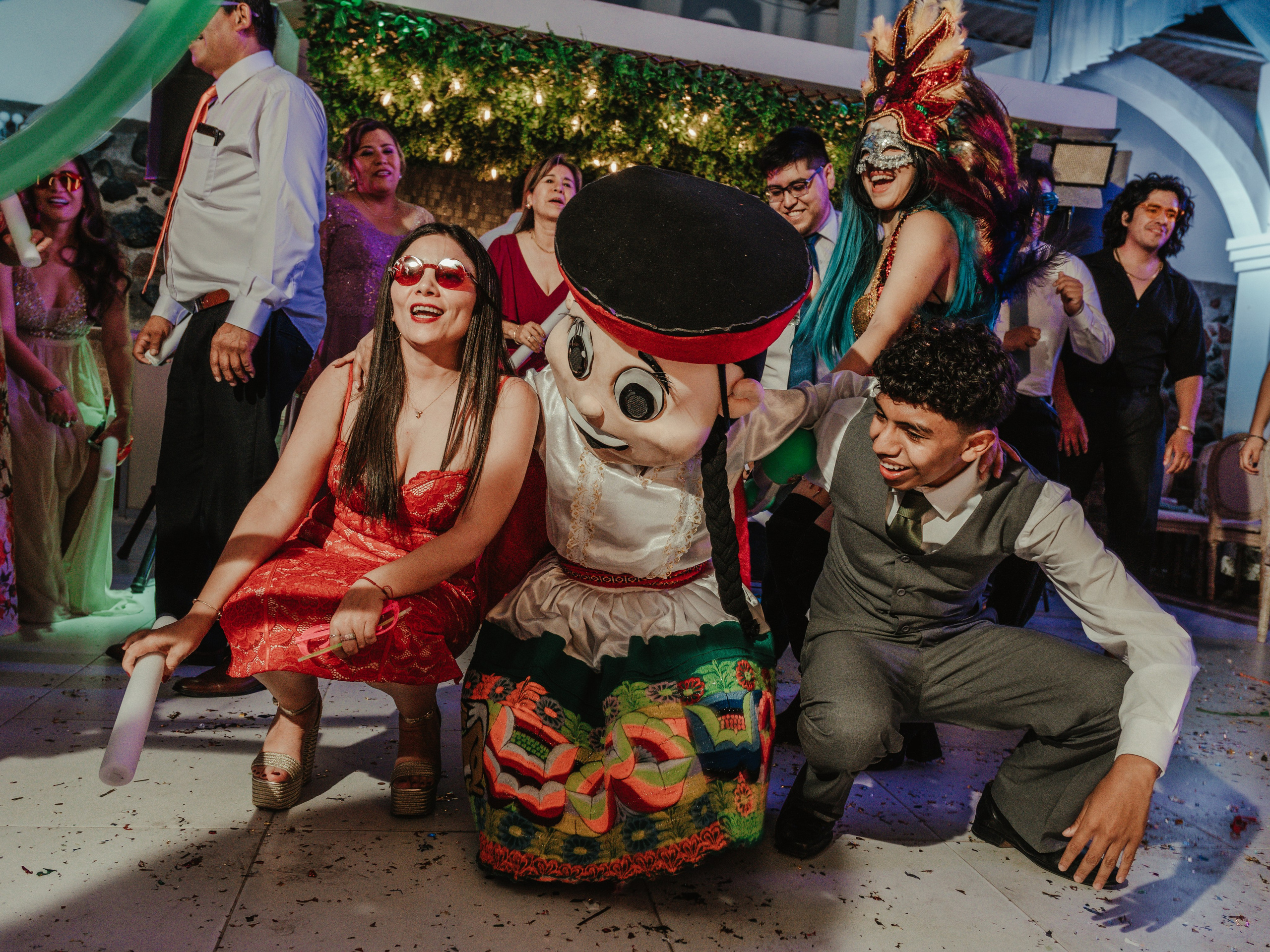 CARLA Y MARIO BODA RELIGIOSA. Studio KVTA | Fotografía y Video de Bodas en Arequipa