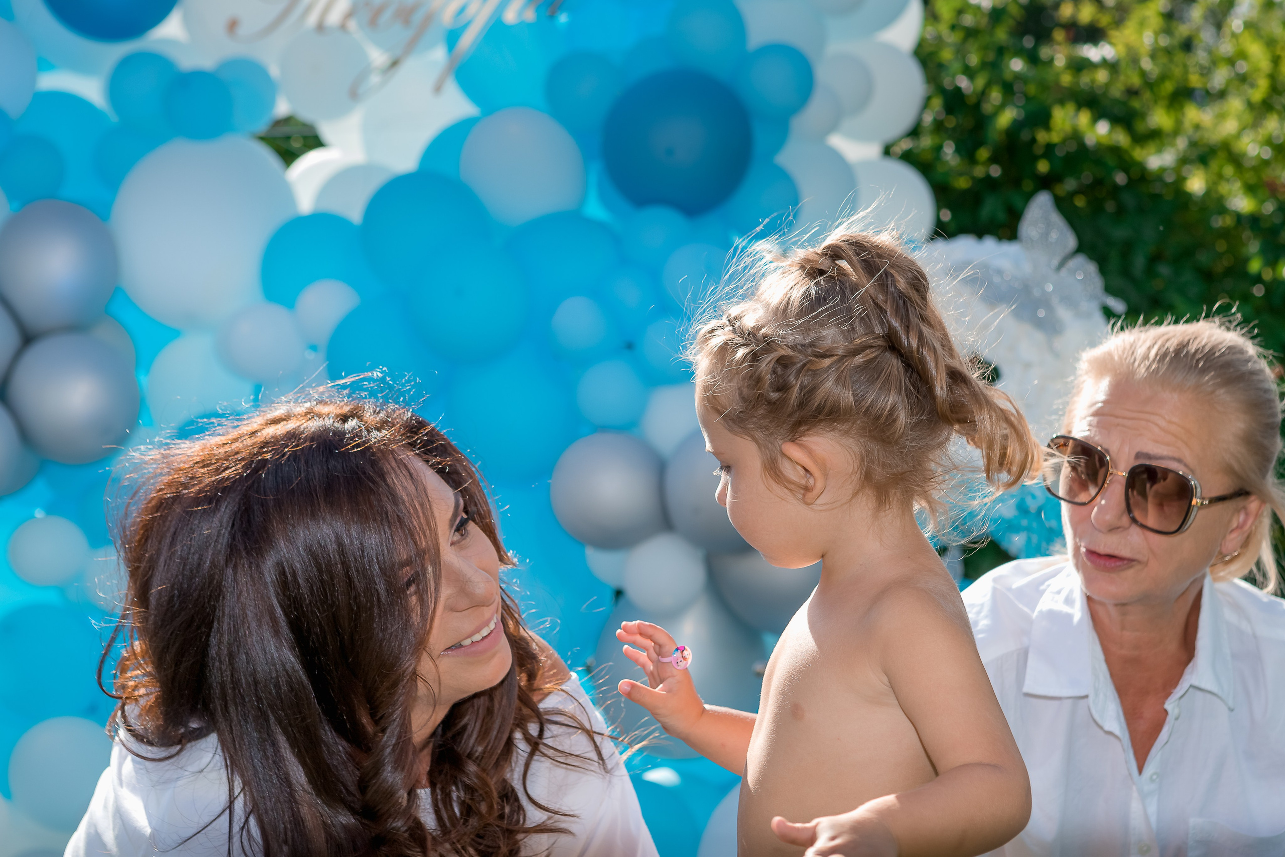 Честит Рожден Ден. Фотограф Ирина Йотова