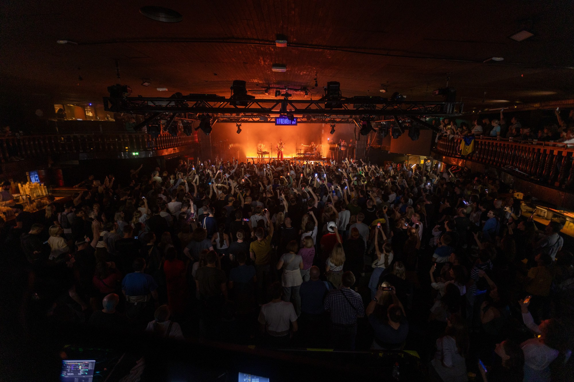 Noise MC. Dmitrii Lukinykh | Visuelles Storytelling & Cinematische Fotografie in Hamburg