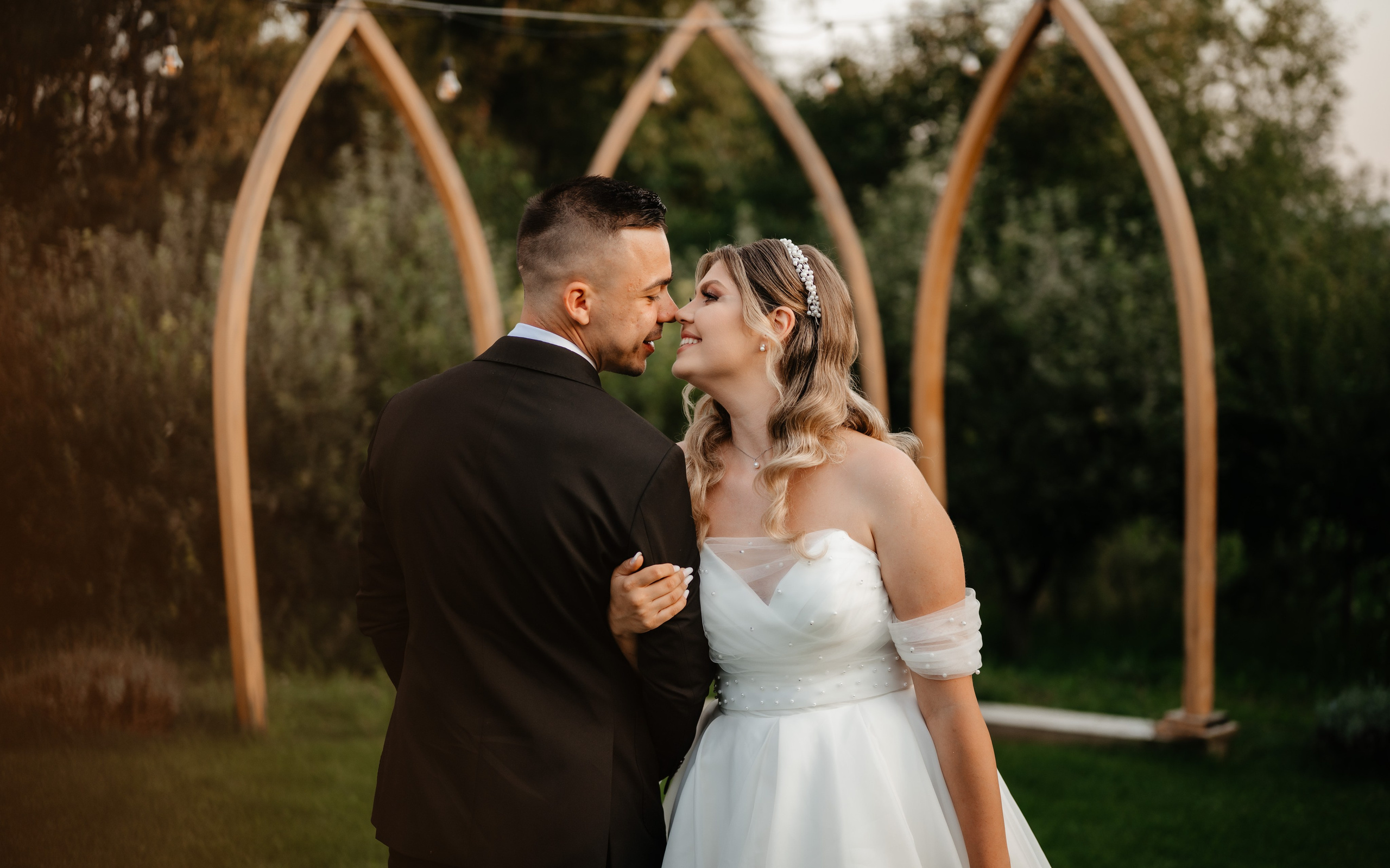 🤎 I o n i c a și A n d r e e a - Wedding Day Preview. Wedding & Family Photographer