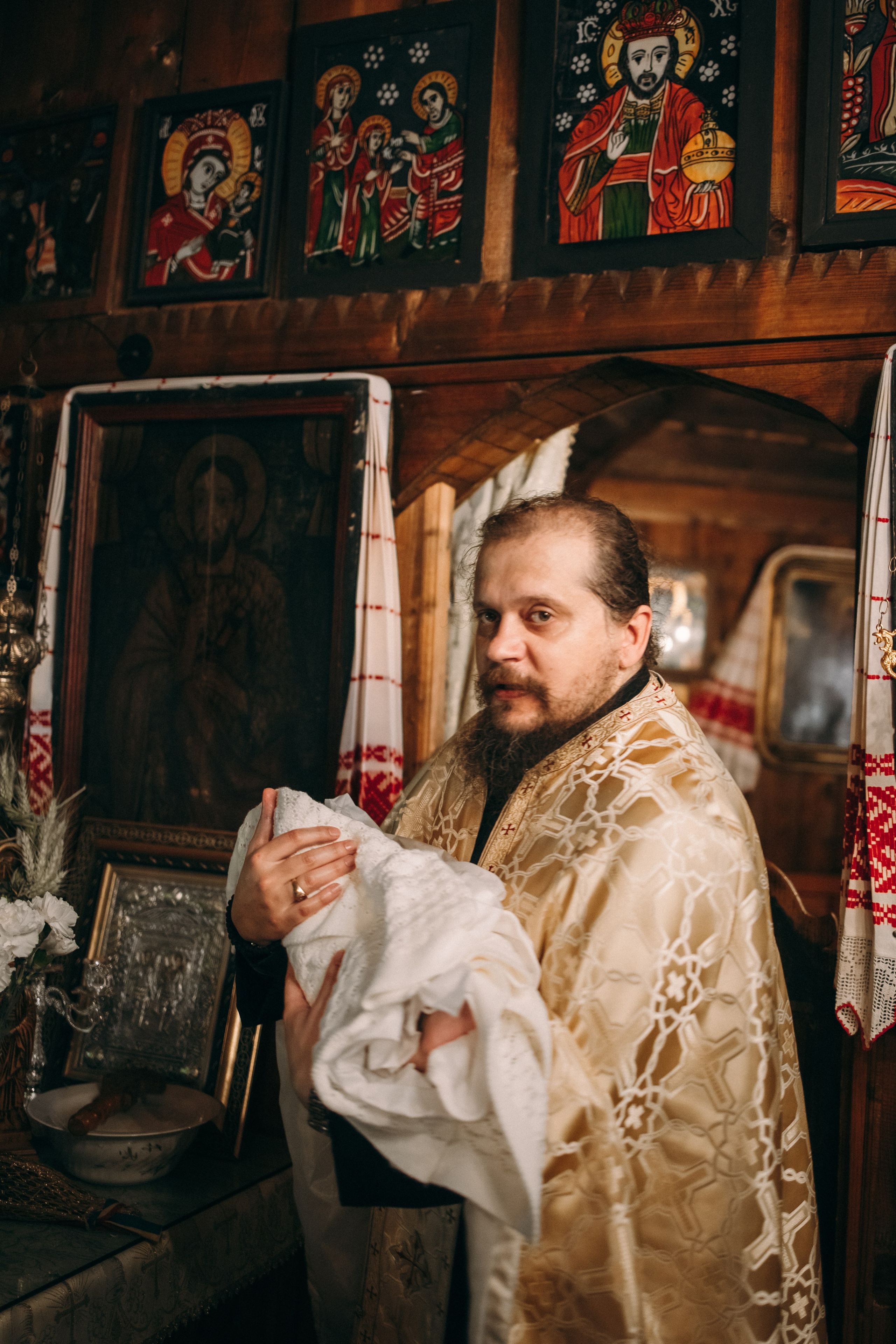 Ședințe foto de portret femei. Fotograf de familie în Oradea Katsiaryna Ciortan