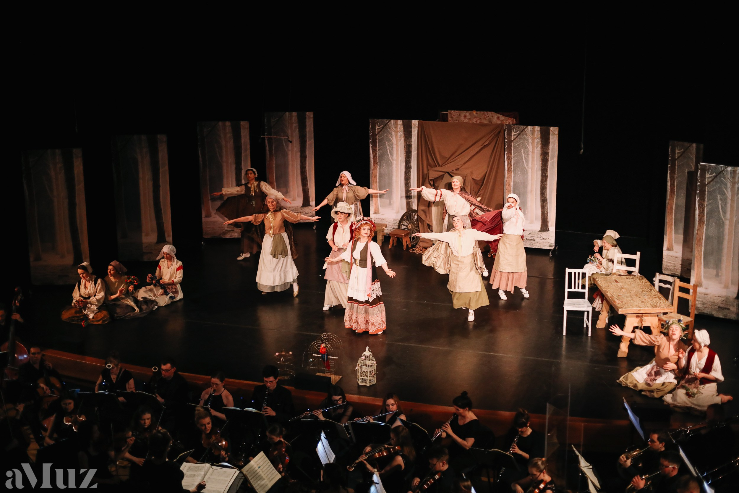 Opera Łąkowa. Fotograf Ślubny Warszawa - Sesje Biznesowe Rodzinne Eventy