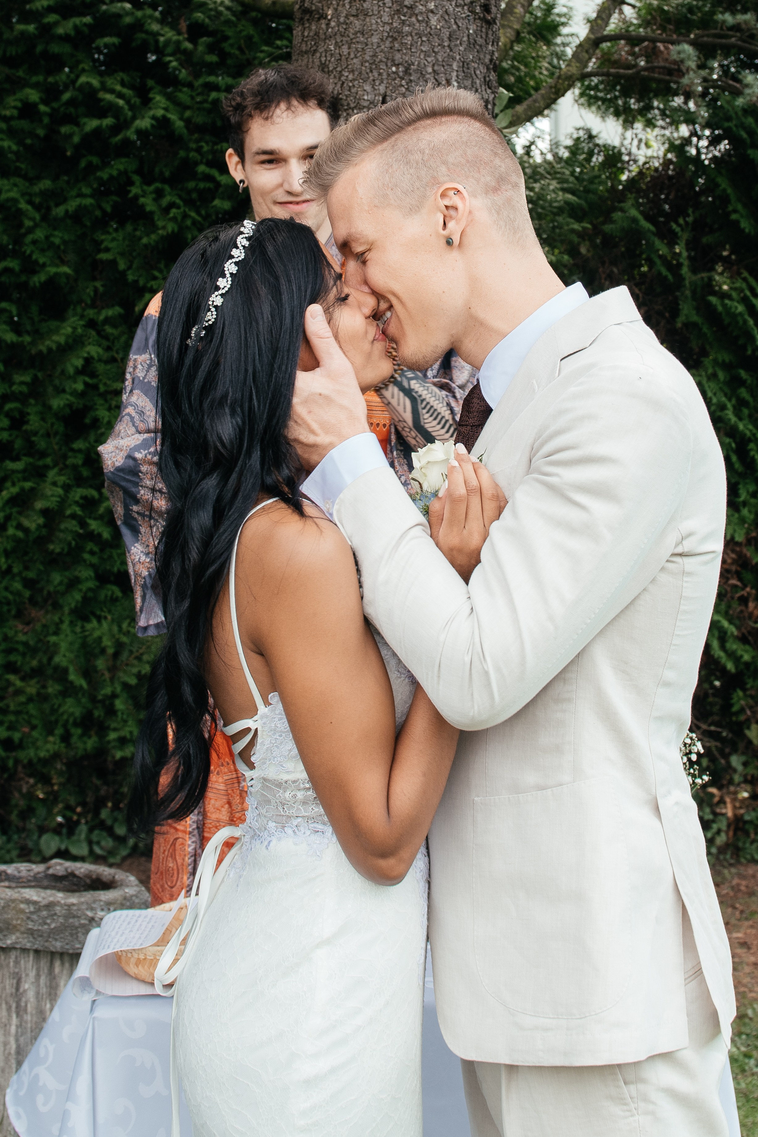 KAIANE & BENJAMIN Meilen, Switzerland. I am Elena Altendorfer. Wedding photographer in Zurich and Switzerland