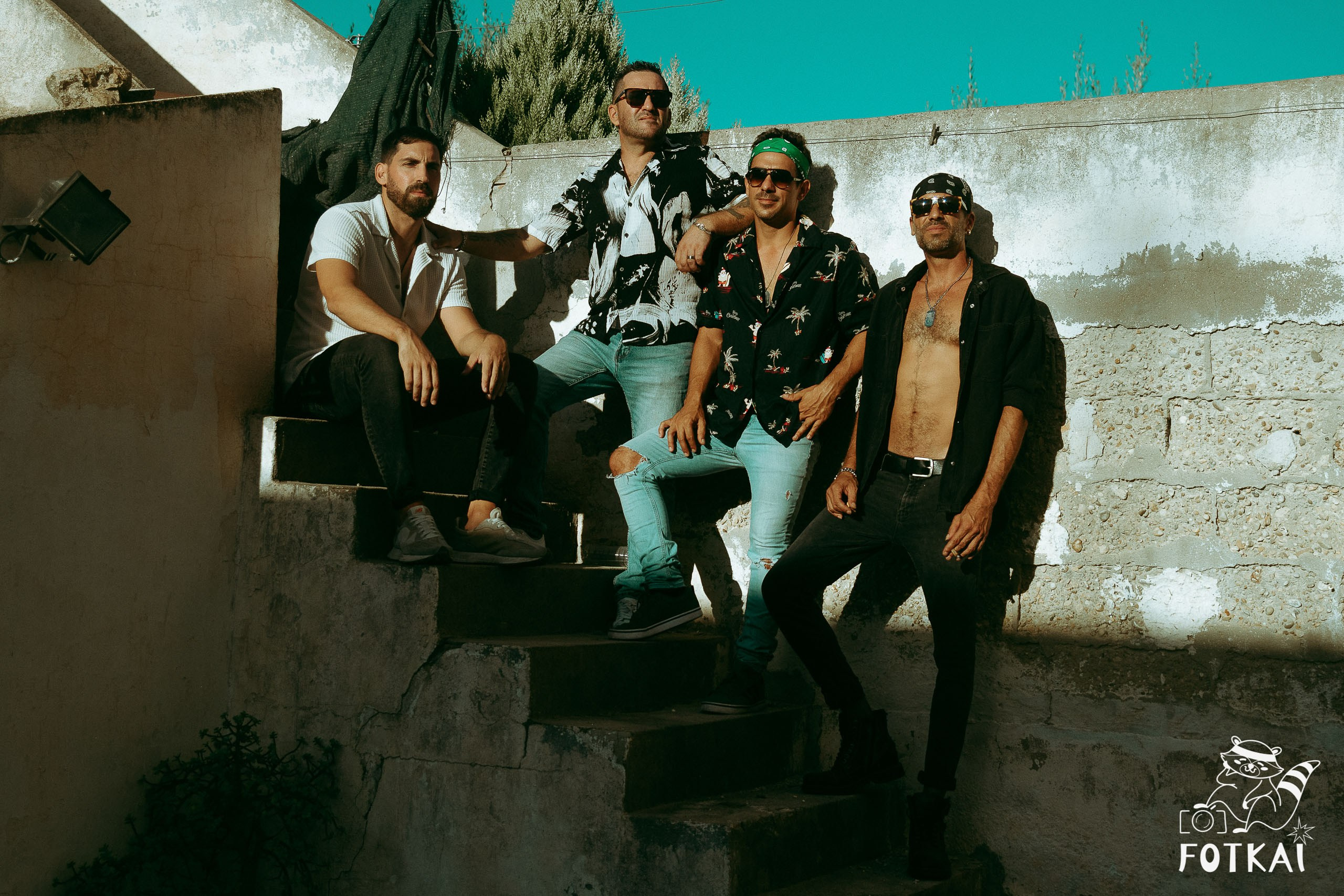 Stones of the Coast en Café Aljibe Rojales: Reportaje fotográfico 30.08.25 | FOTKAI