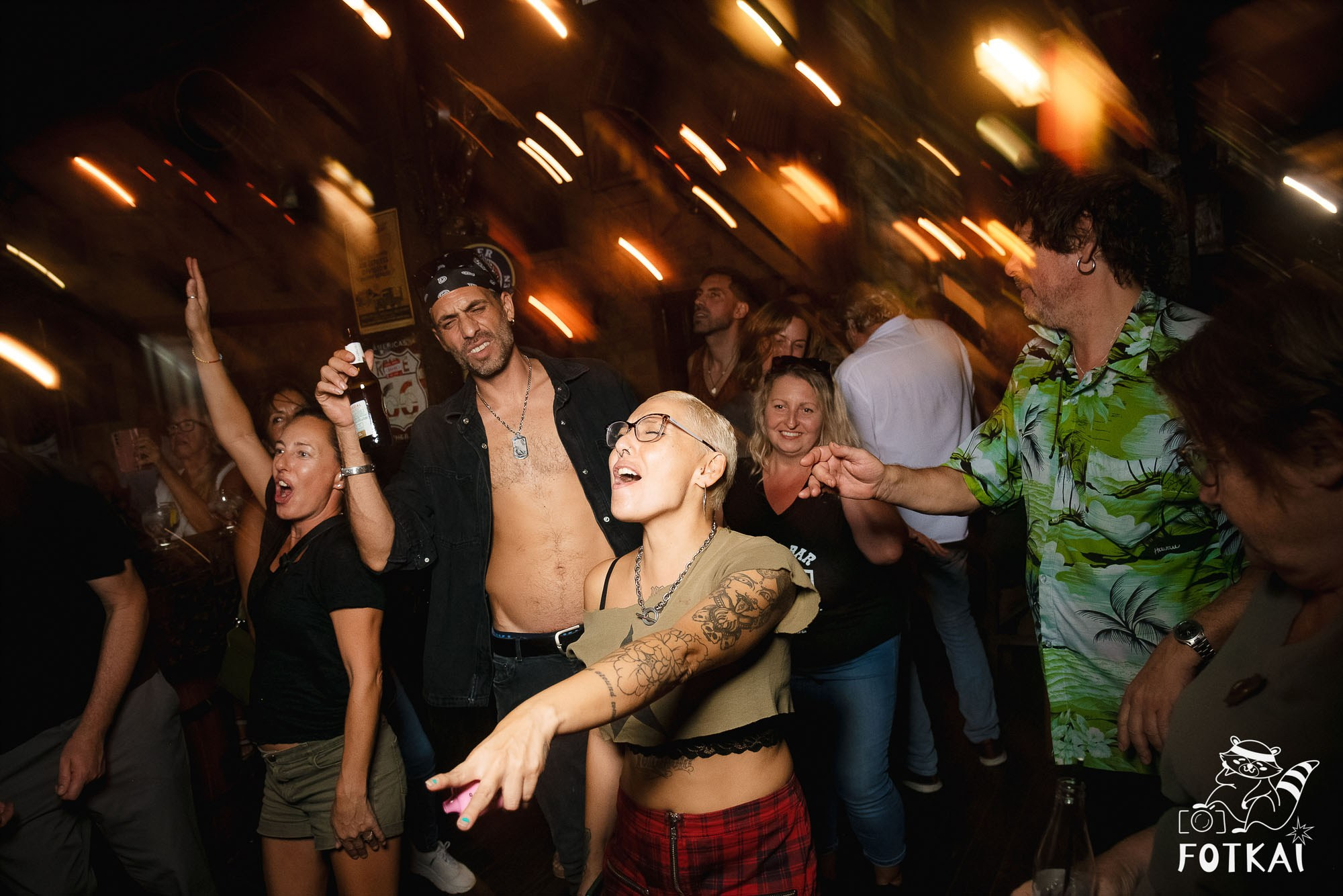 Get Back en El Paso Bar – Noche de Rock en Vivo | Reportaje Fotográfico Oktoberfest | FOTKAI