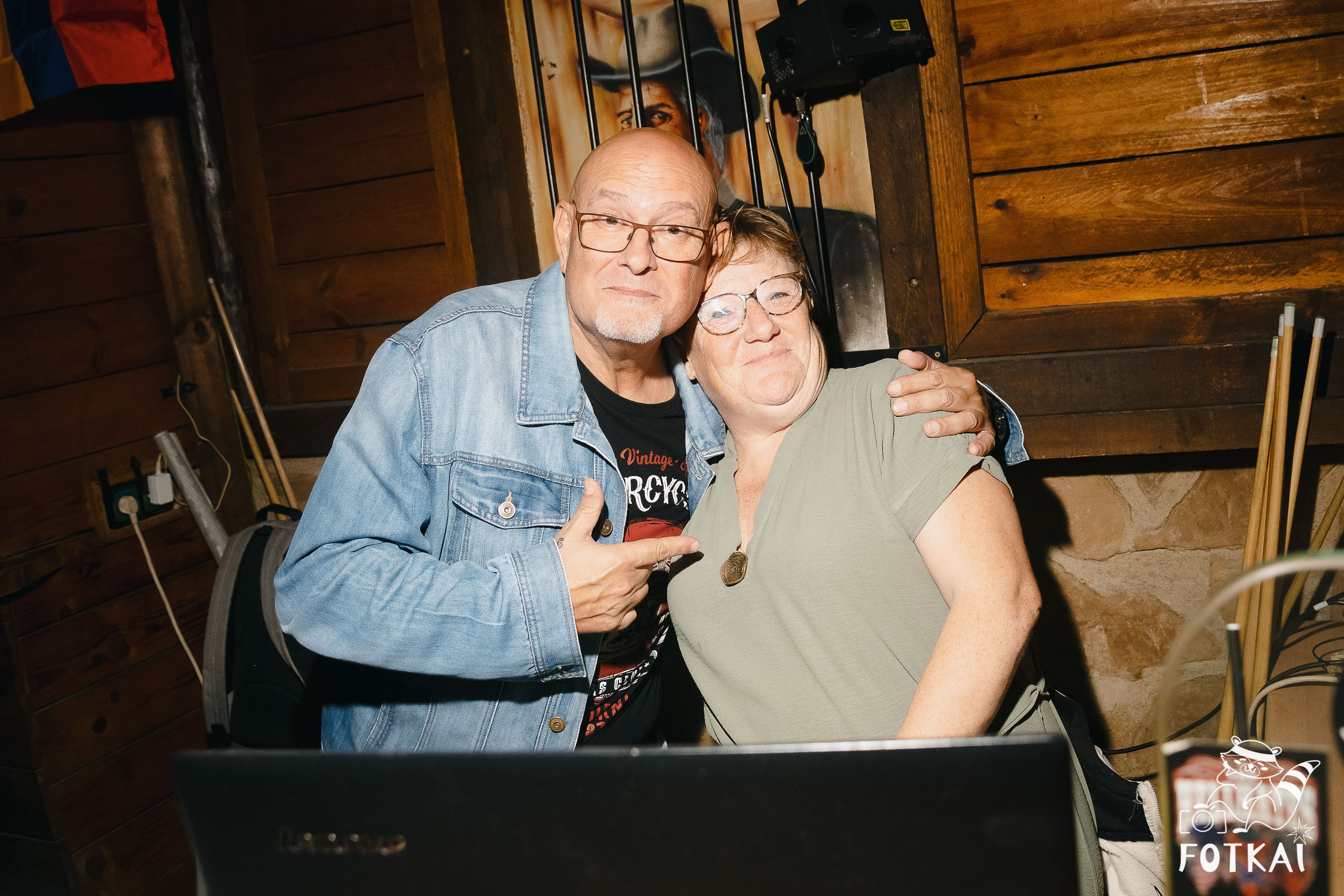 Фоторепортаж JAM Night в El Paso Bar, Torrevieja — живая музыка и атмосфера Коста-Бланки | FOTKAI