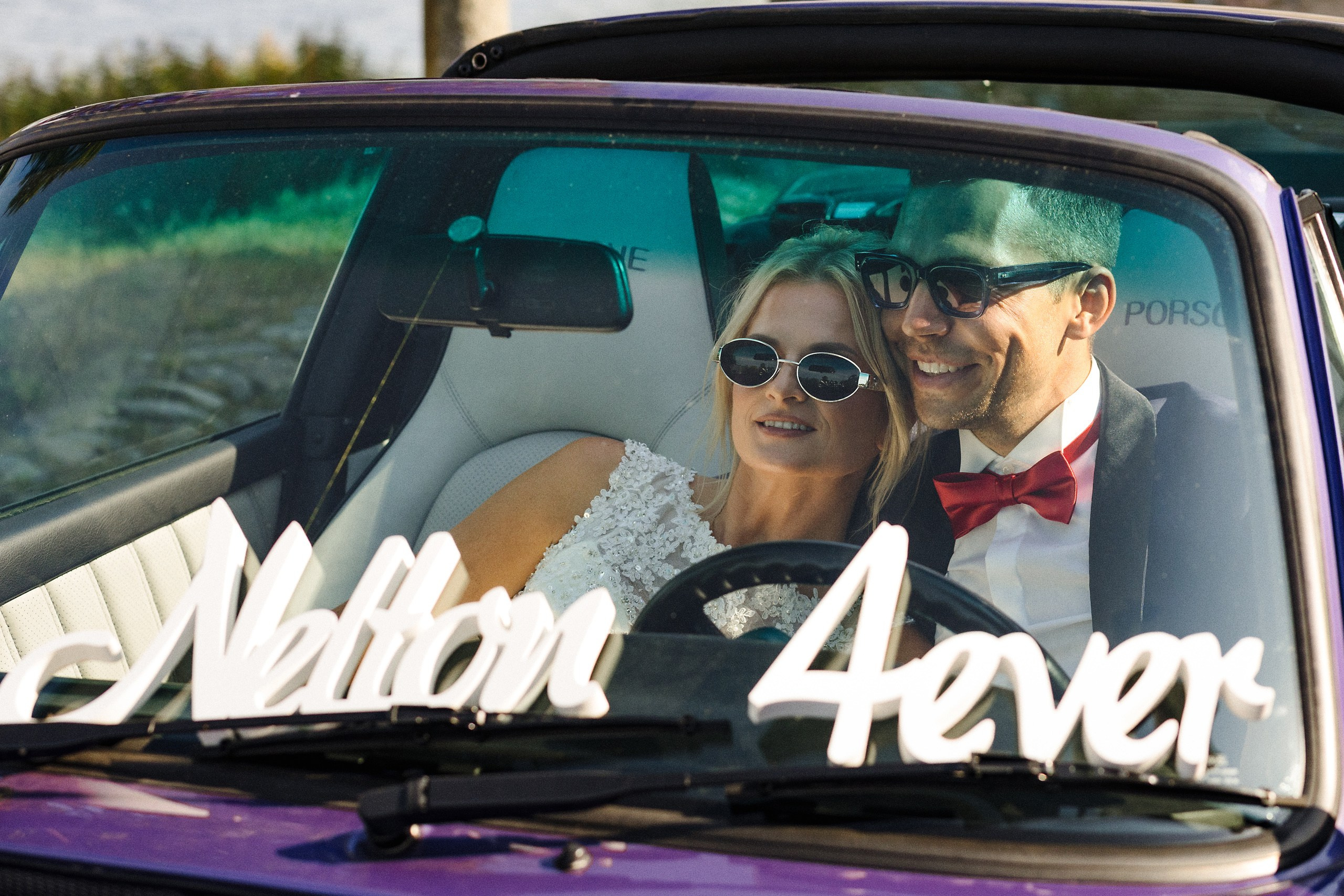 Юбилей свадьбы — 10 лет вместе, Porsche, страсть и стильная фотосессия в Риге. Евгений Тимофеев | Свадебный и контент-фотограф и видеограф в Риге