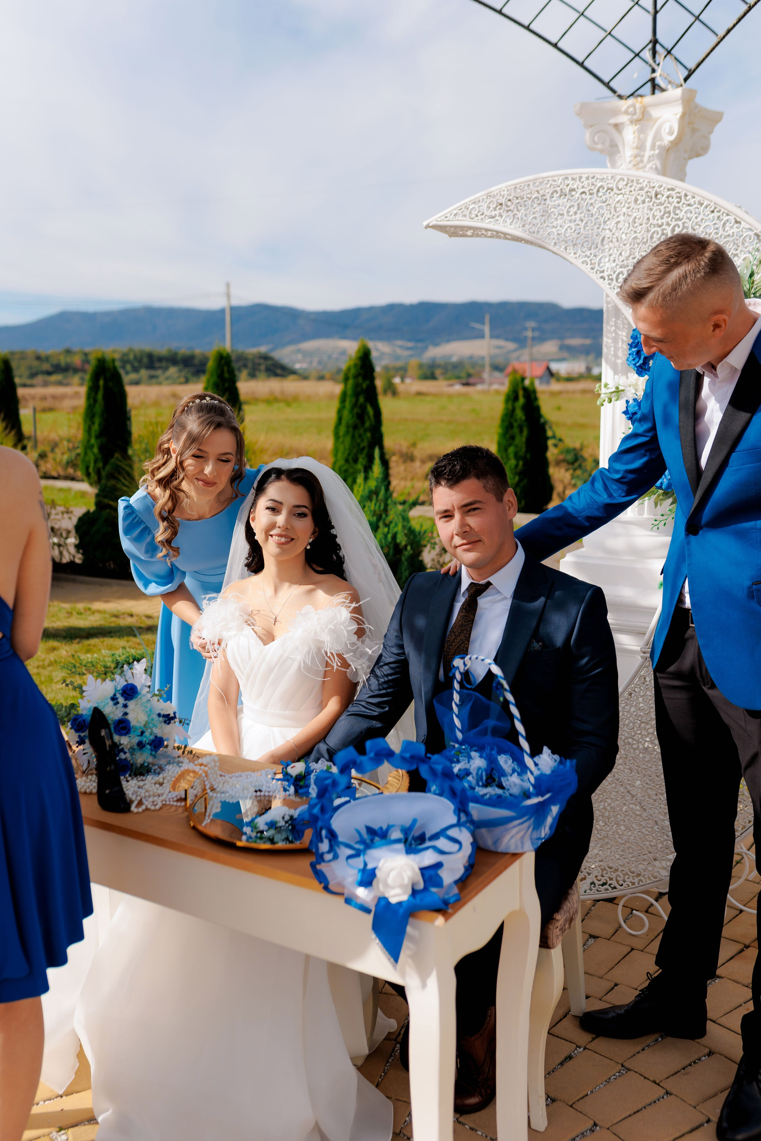Loredana & Emilian – Ziua Nunții | Videografie - fotografie Botez Suceava, Iași, Botoșani. Servicii foto-video profesionale, pentru momente de neuitat