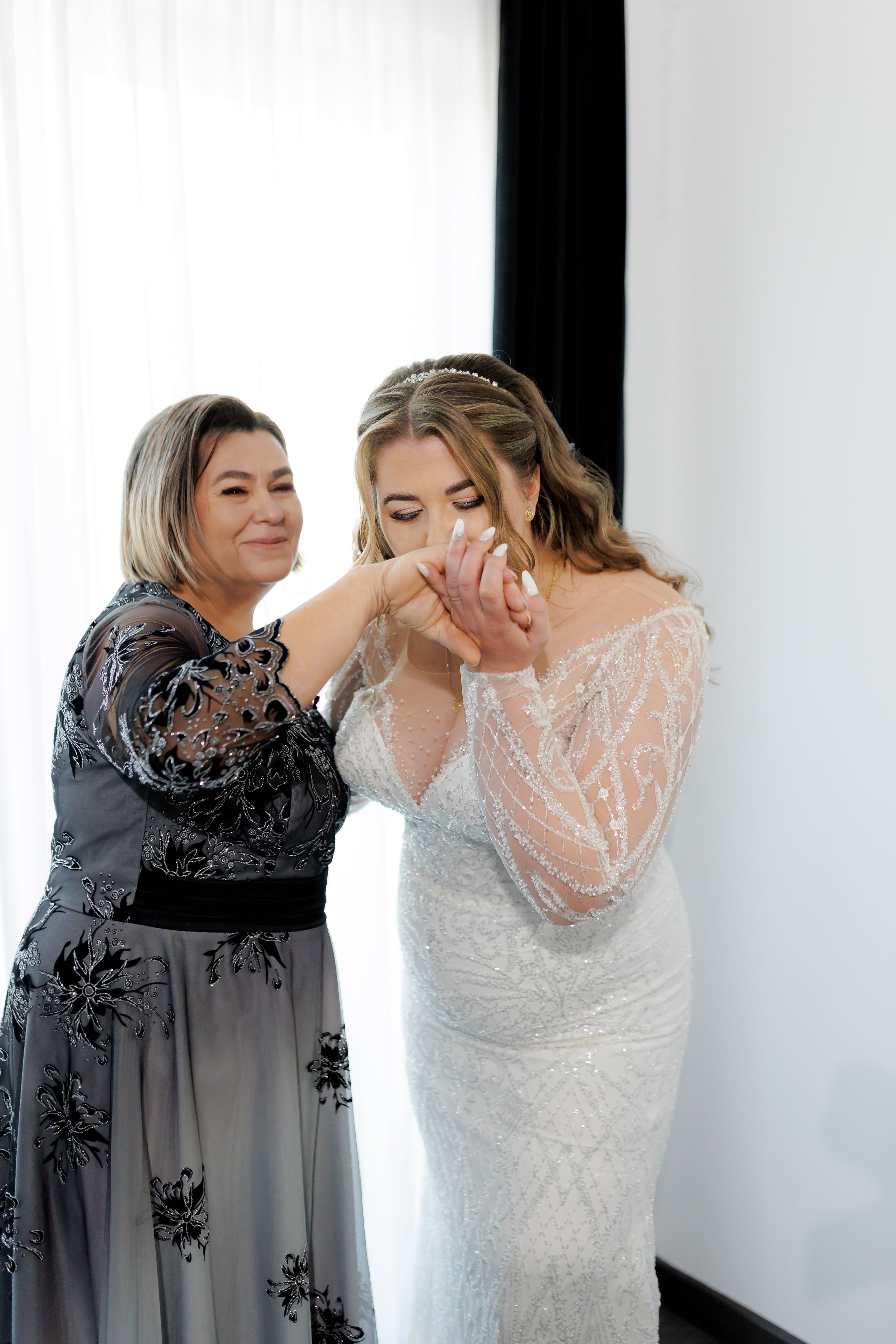 Povestea voastră, regizată de noi |Cristi Turculet Videograf Nuntă Suceava | wedding highlight. Servicii foto-video profesionale, pentru momente de neuitat