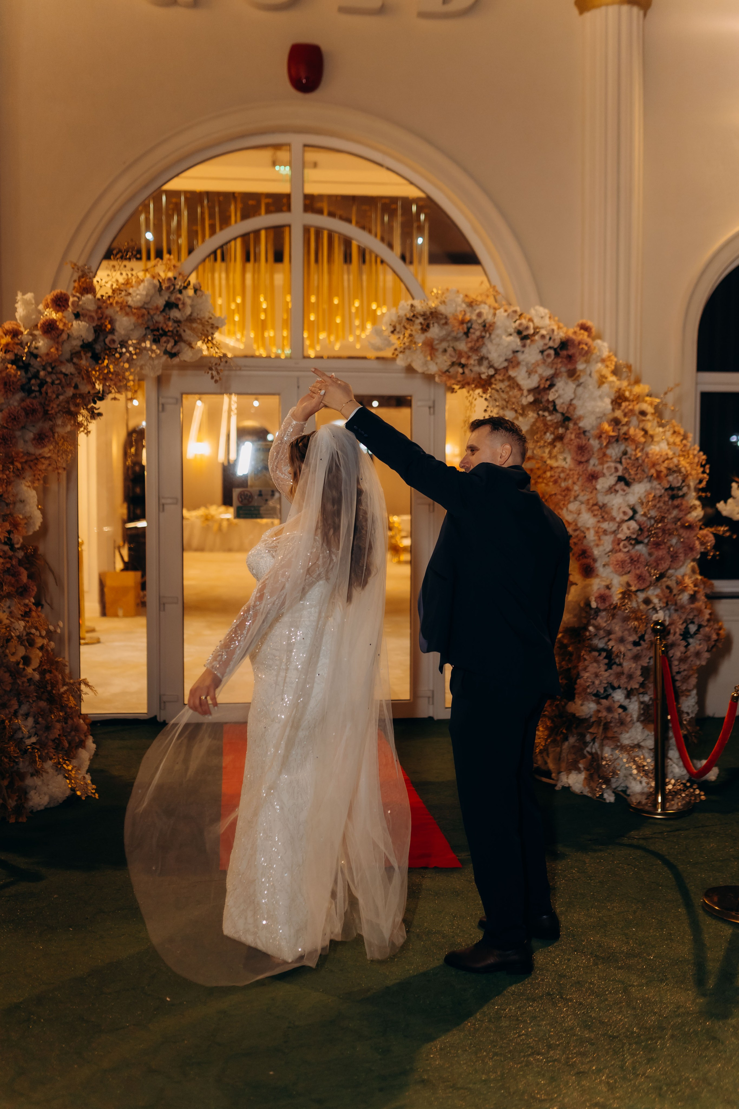 Povestea voastră, regizată de noi |Cristi Turculet Videograf Nuntă Suceava | wedding highlight. Servicii foto-video profesionale, pentru momente de neuitat