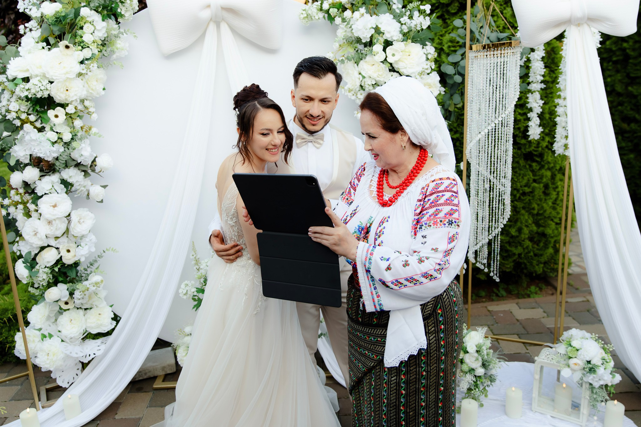 Ioana & Ionuț | Nuntă de poveste la Păstrăvăria Poiana din Mălini județul Suceava. Servicii foto-video profesionale, pentru momente de neuitat