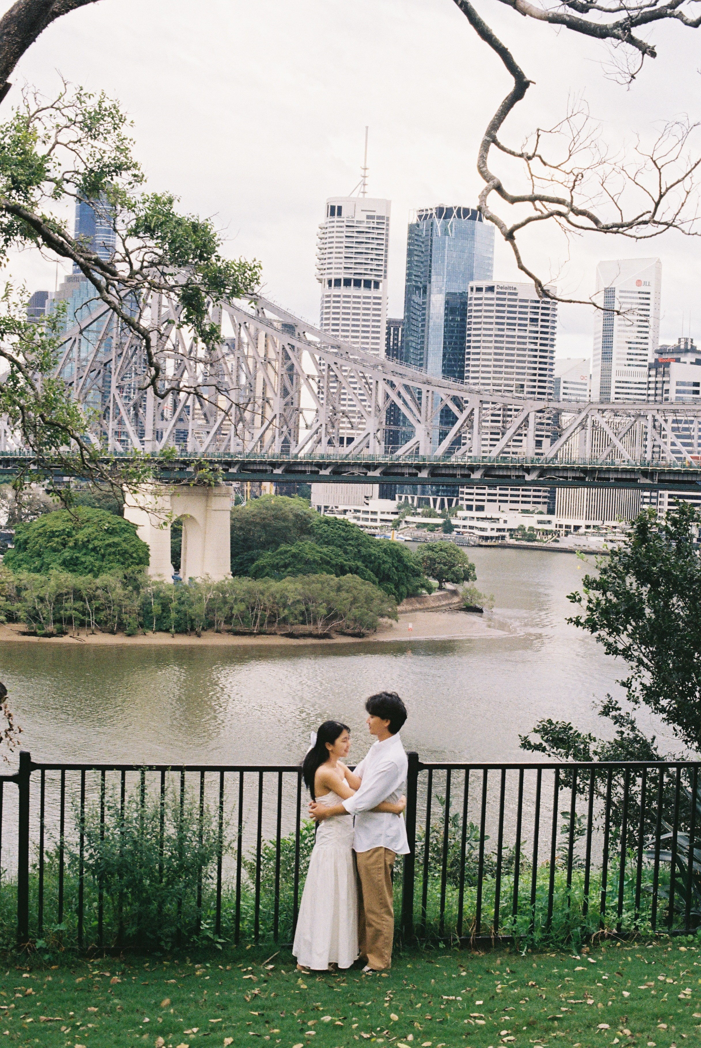 Chonlita&Ench. Film portrait photographer