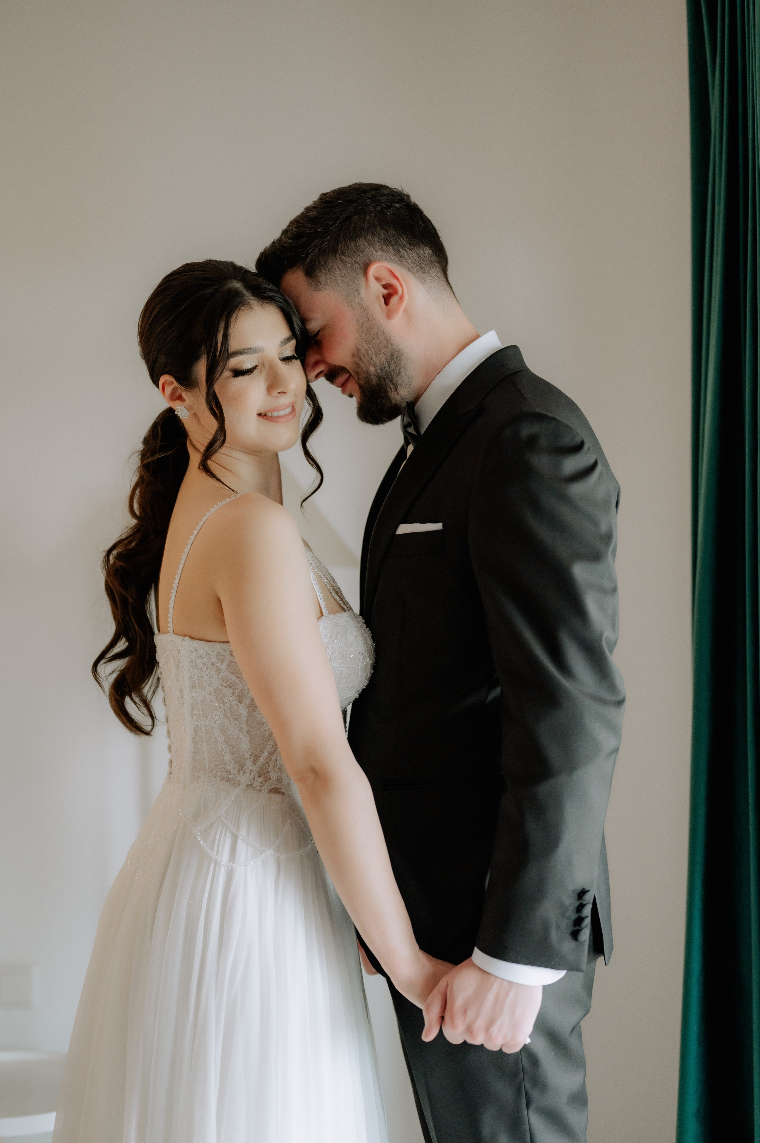 Cum să alegi un fotograf de nuntă în stilul tău. Proud Vision Weddings | Wedding Photography & Film — Servicii profesionale Foto Video Nunta Iasi