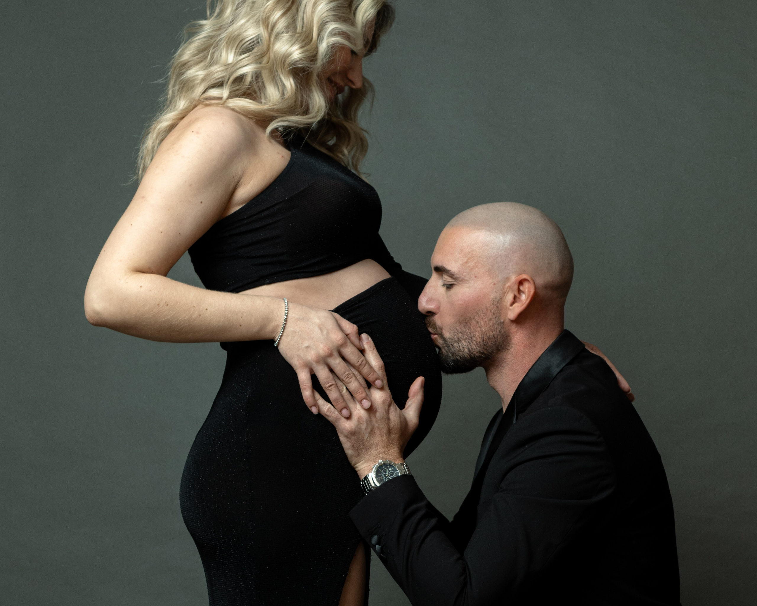 HAPPINESS. Anastasiia Antoniuk portrait, family and couple photographer, Portugal