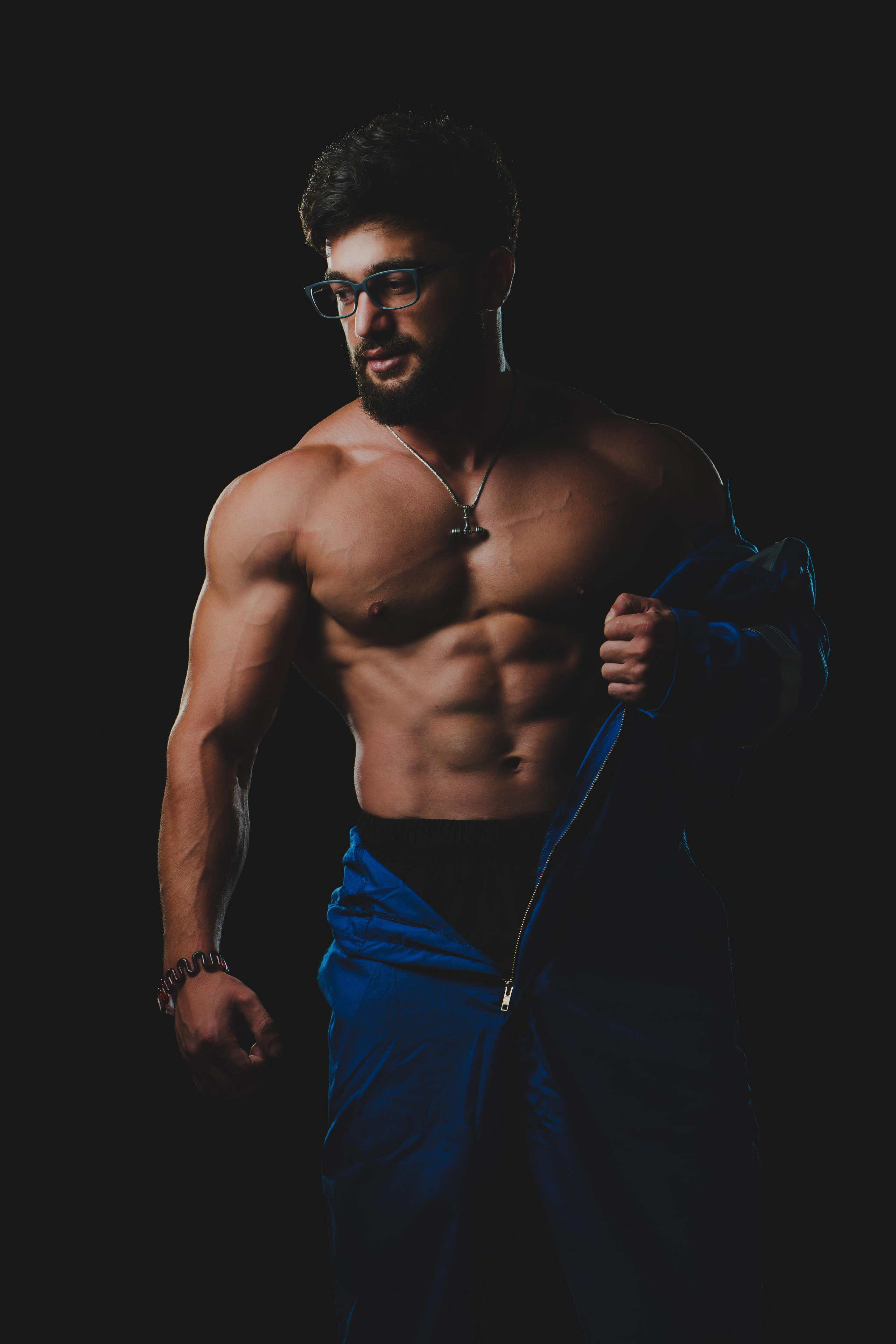 Portrait. Javidan.media