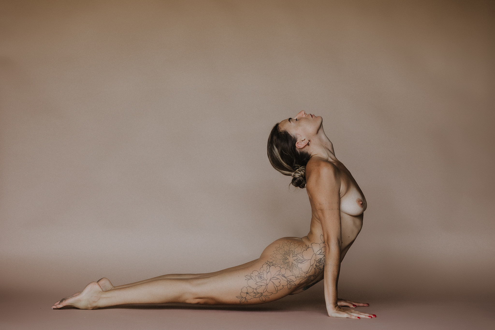 Portraits. Los Angeles maternity, boudoir and family photographer