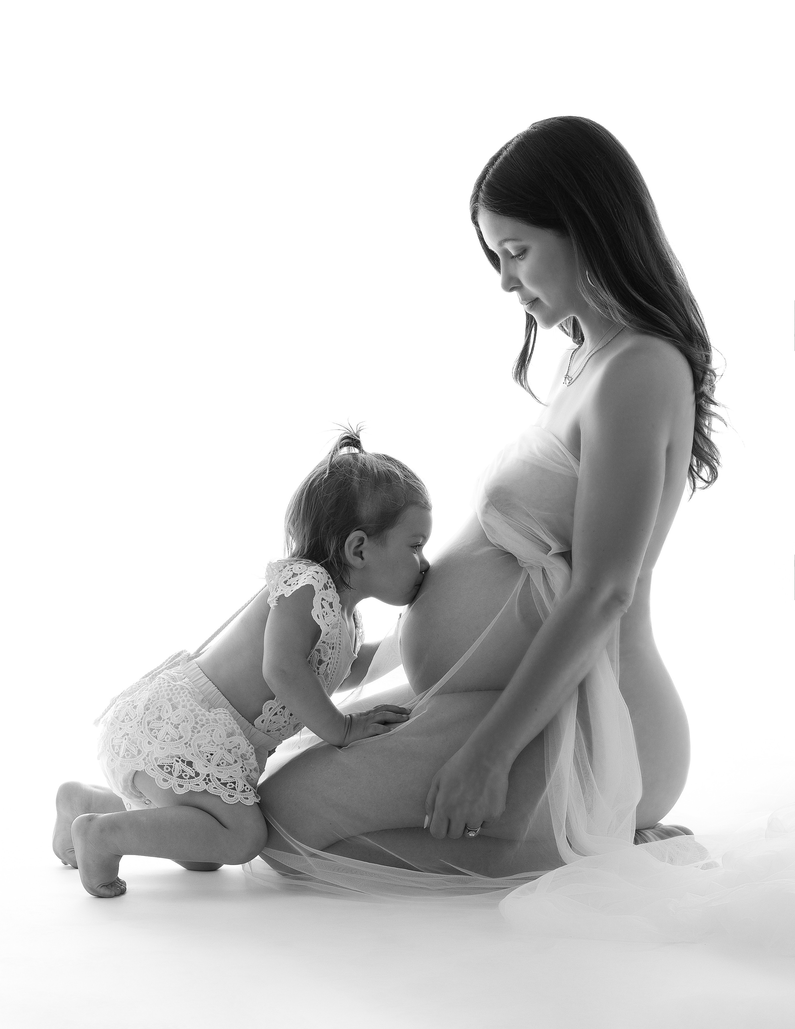 Maternity. Los Angeles maternity, boudoir and family photographer