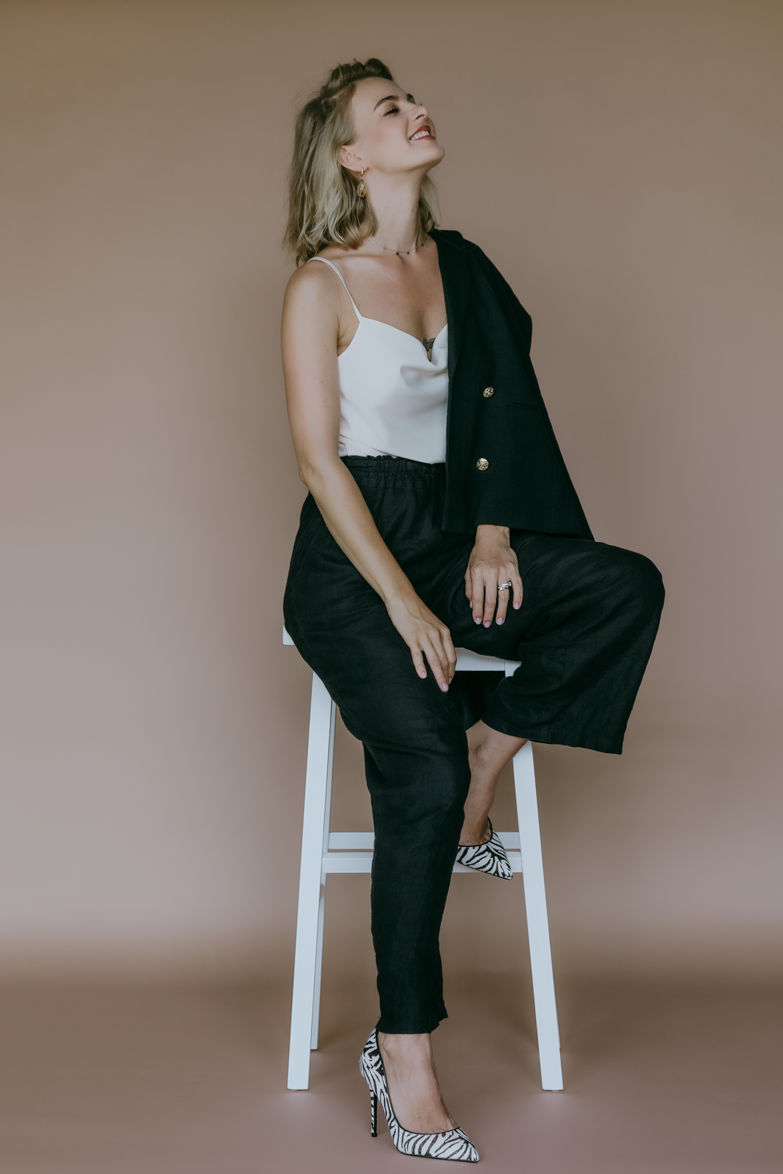 Portraits. Los Angeles maternity, boudoir and family photographer