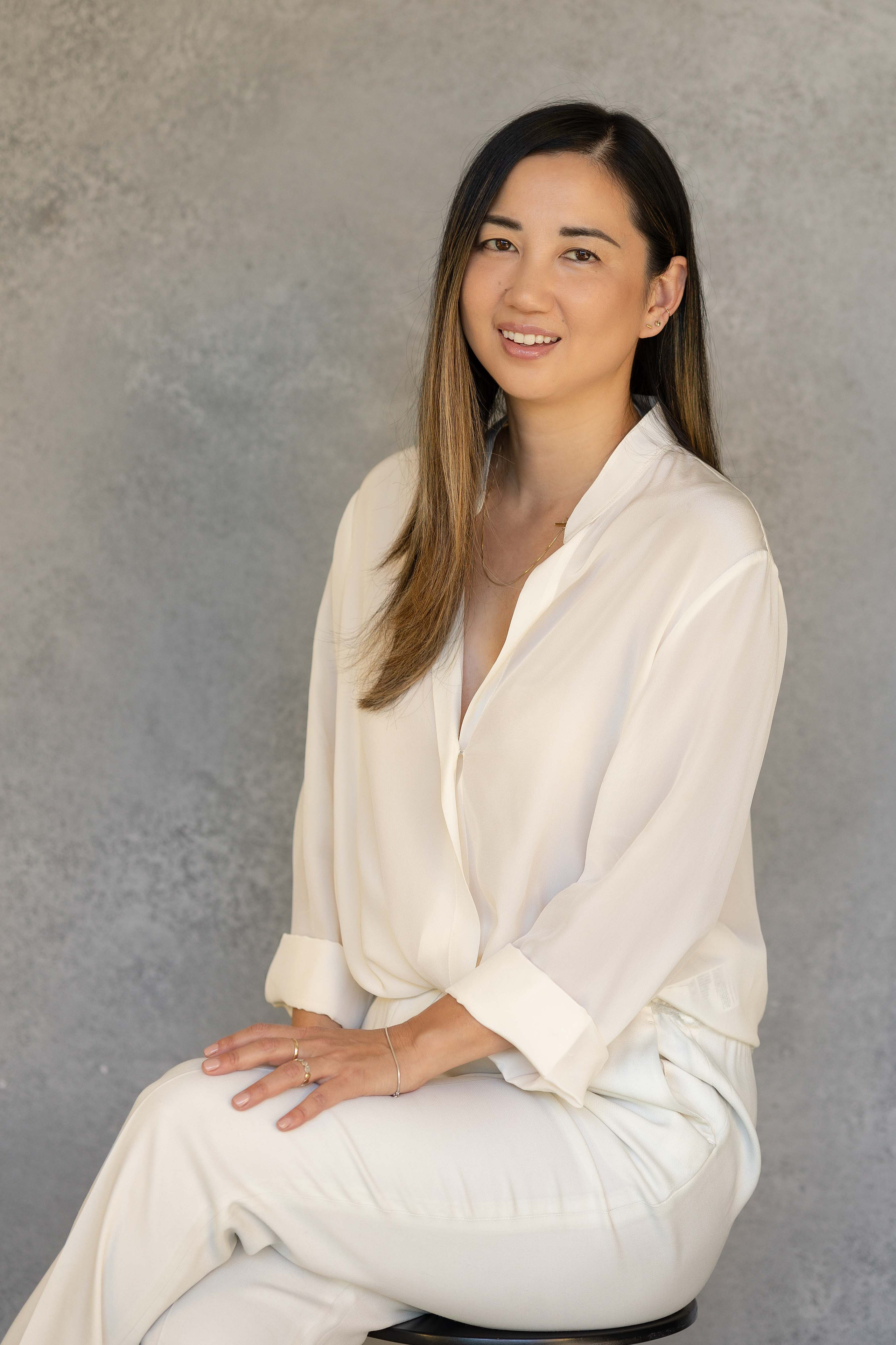 Portraits. Los Angeles maternity, boudoir and family photographer