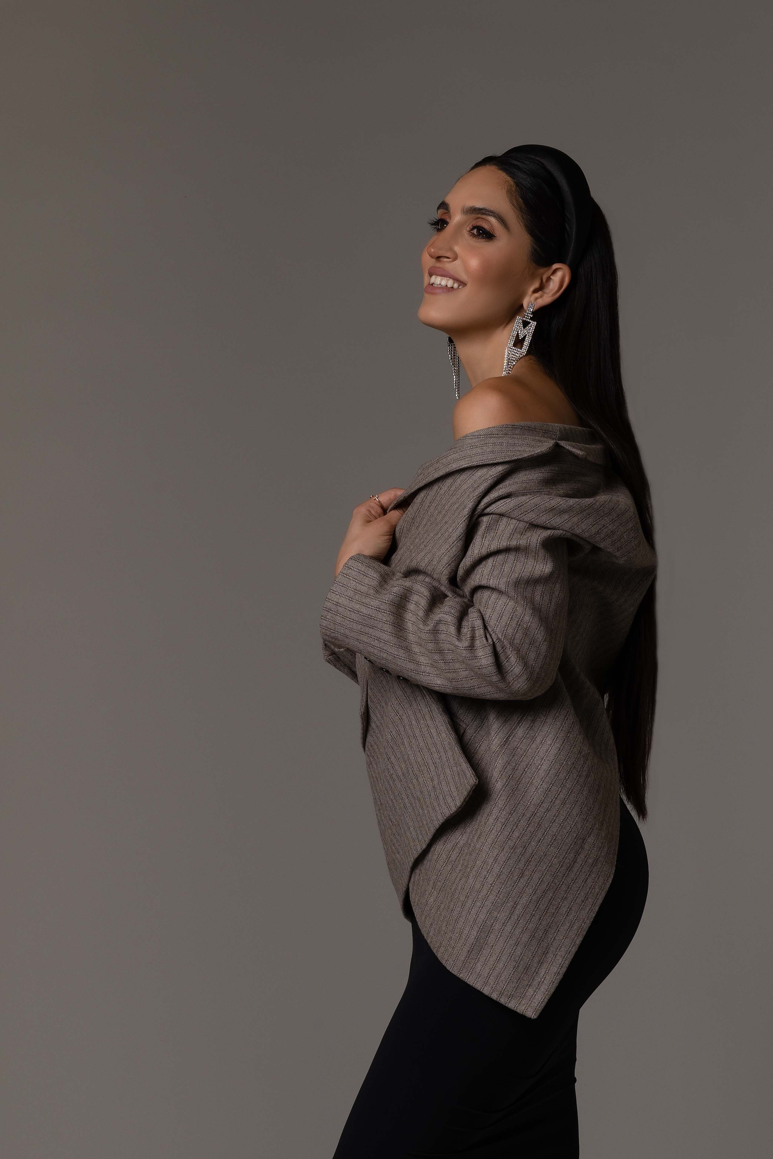 Portraits. Los Angeles maternity, boudoir and family photographer