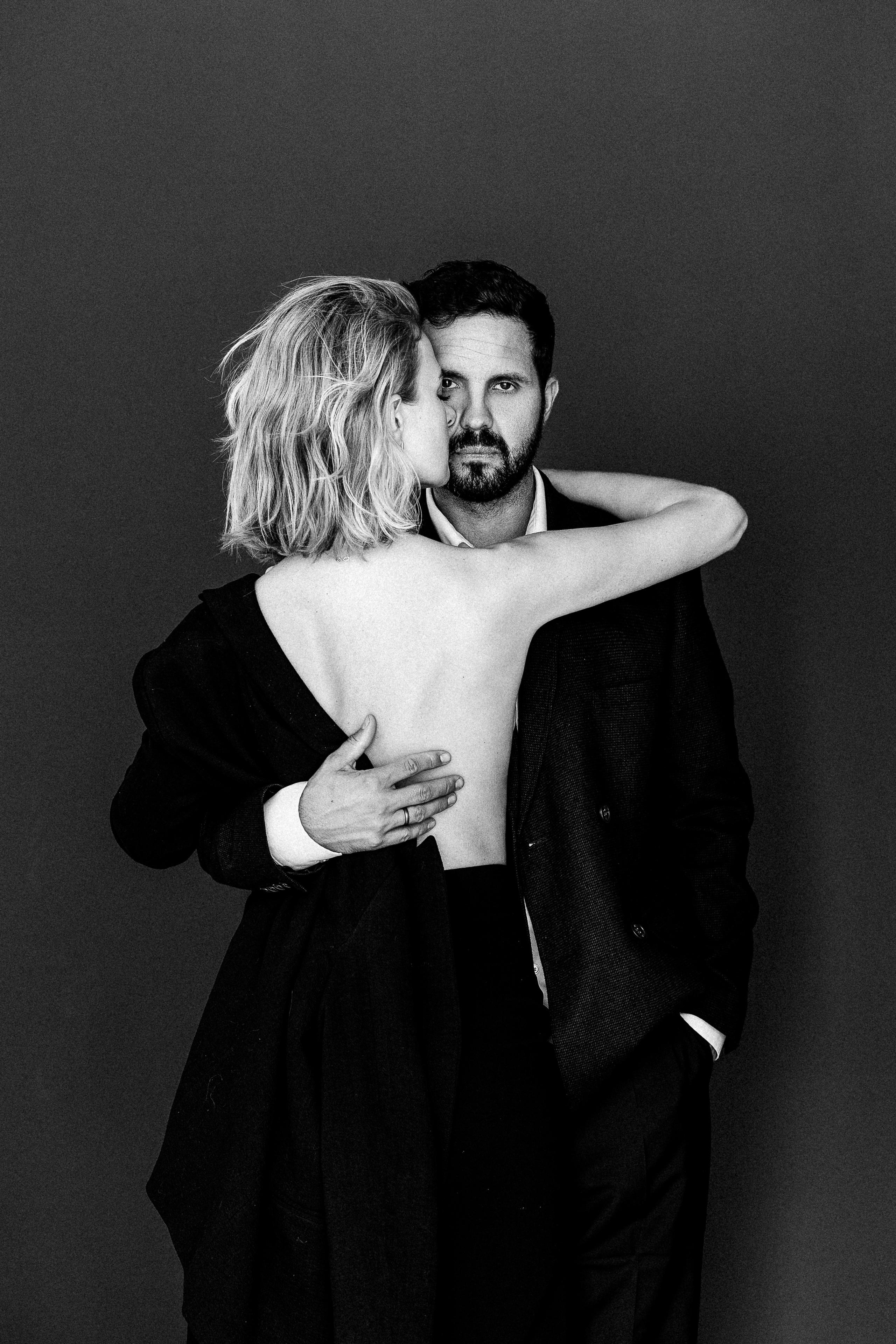 Portraits. Los Angeles maternity, boudoir and family photographer